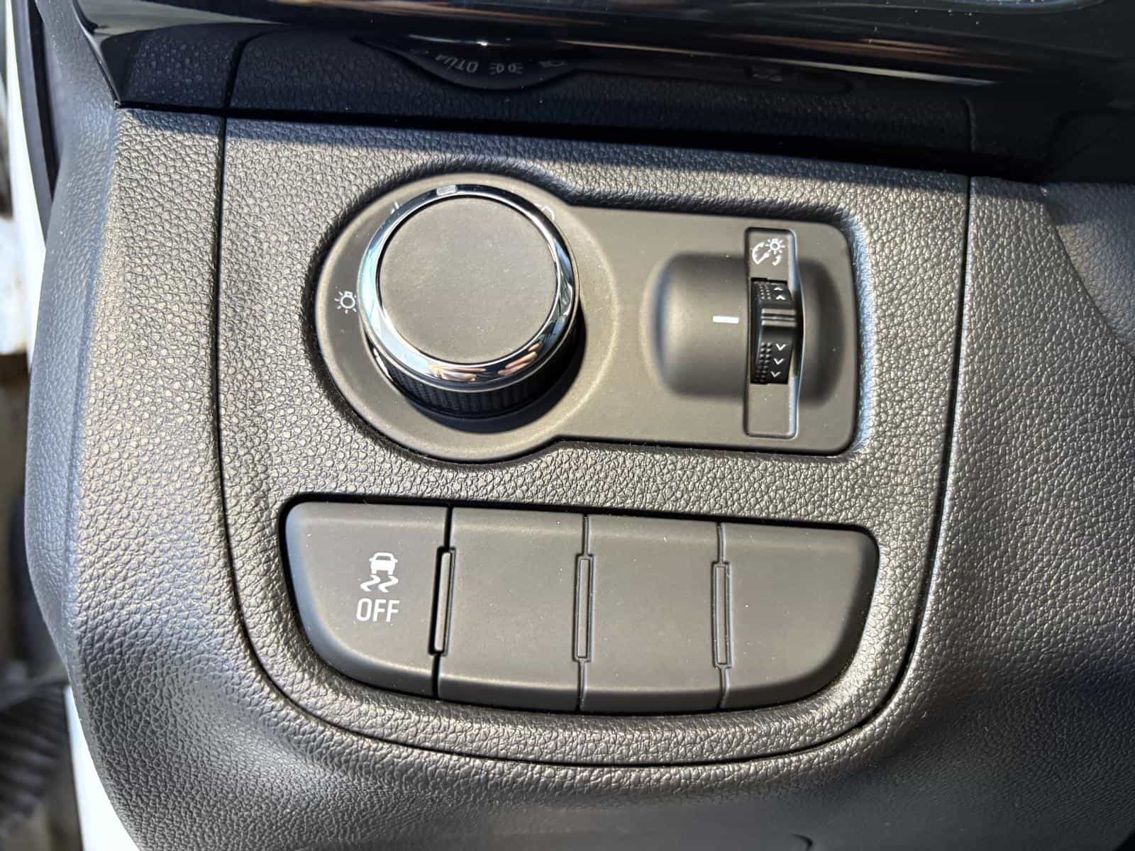 Image 15 Chevrolet Spark 1LT 2020