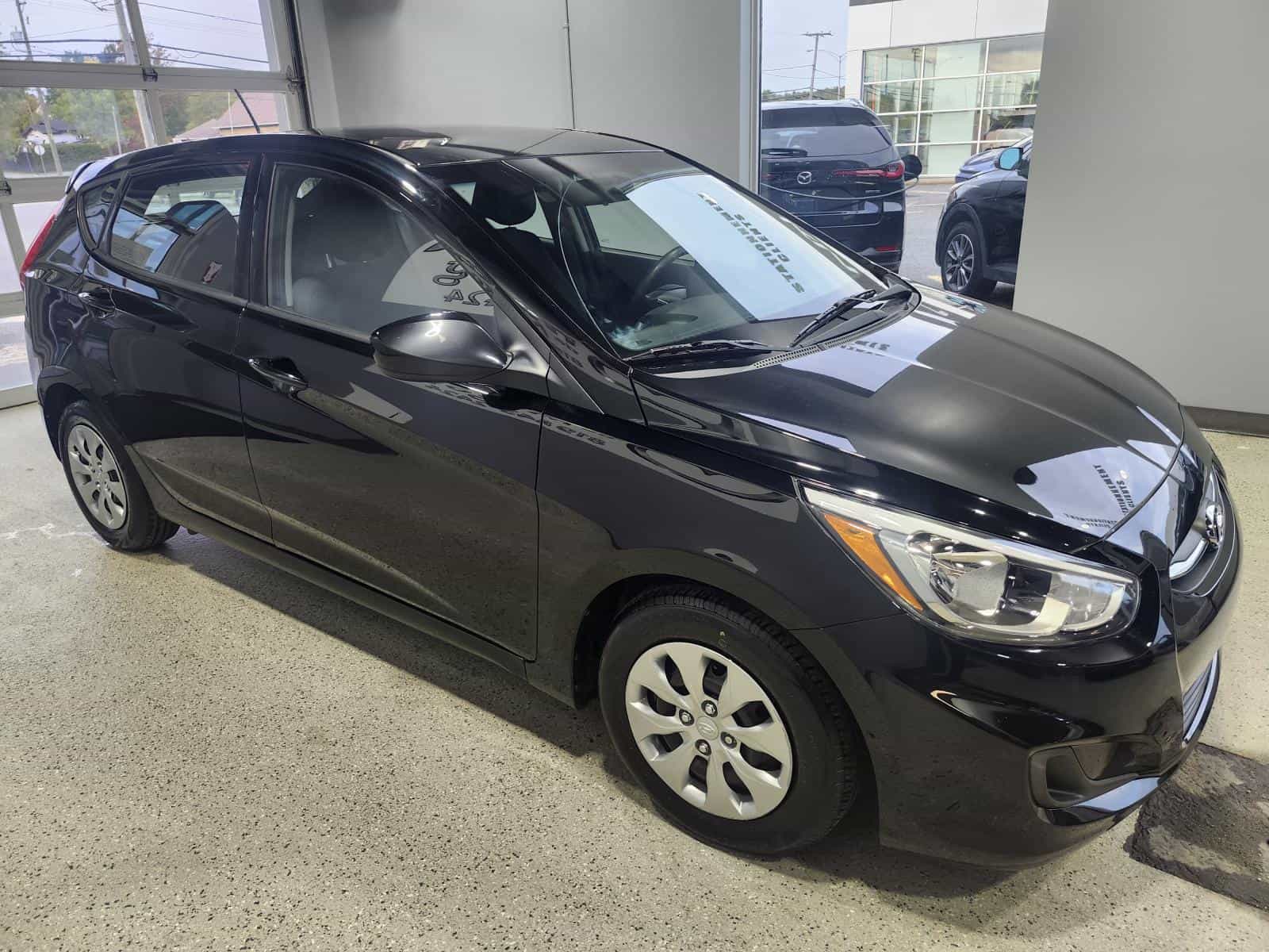 2017 Hyundai Accent GL - Image 6