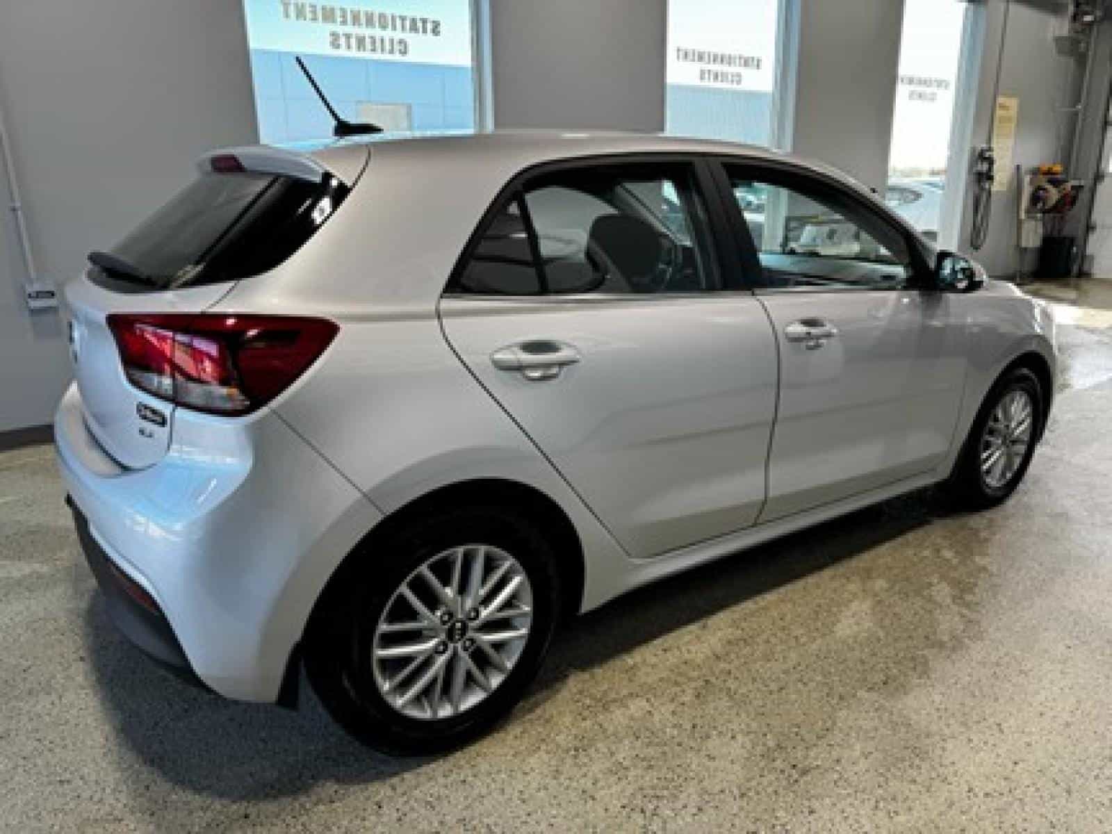 Image 5 Kia Rio EX 2018