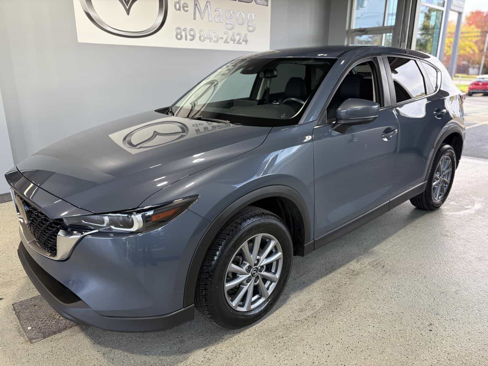2023 Mazda CX-5 GS - Image 2