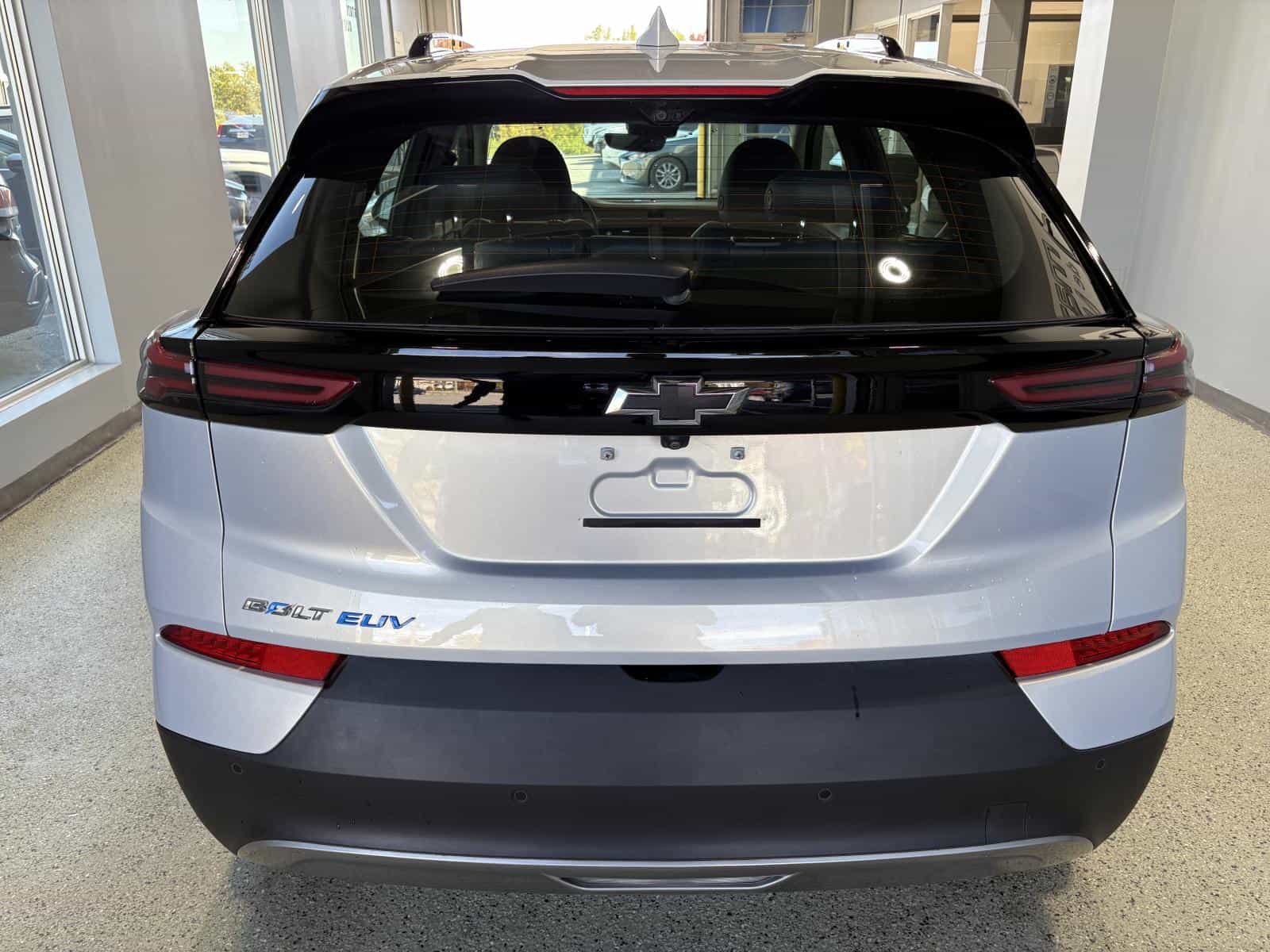 2023 Chevrolet Bolt EUV Premier - Image 4