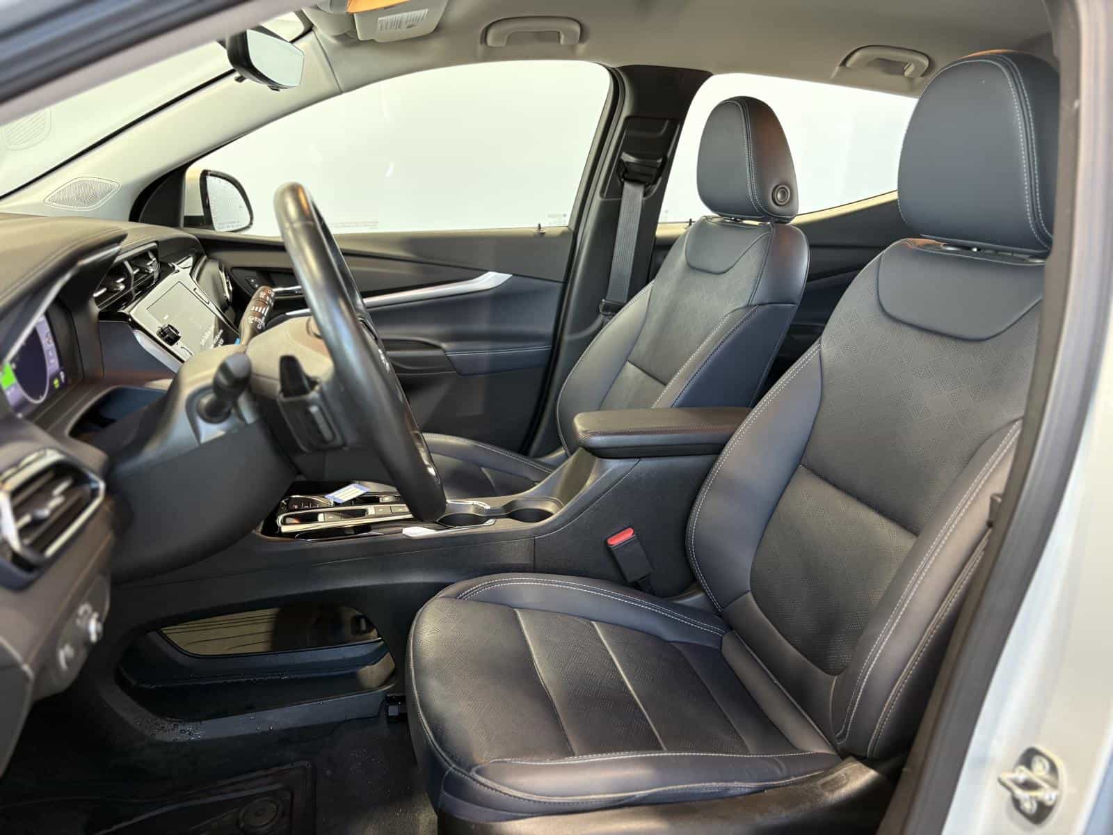 2023 Chevrolet Bolt EUV Premier - Image 13