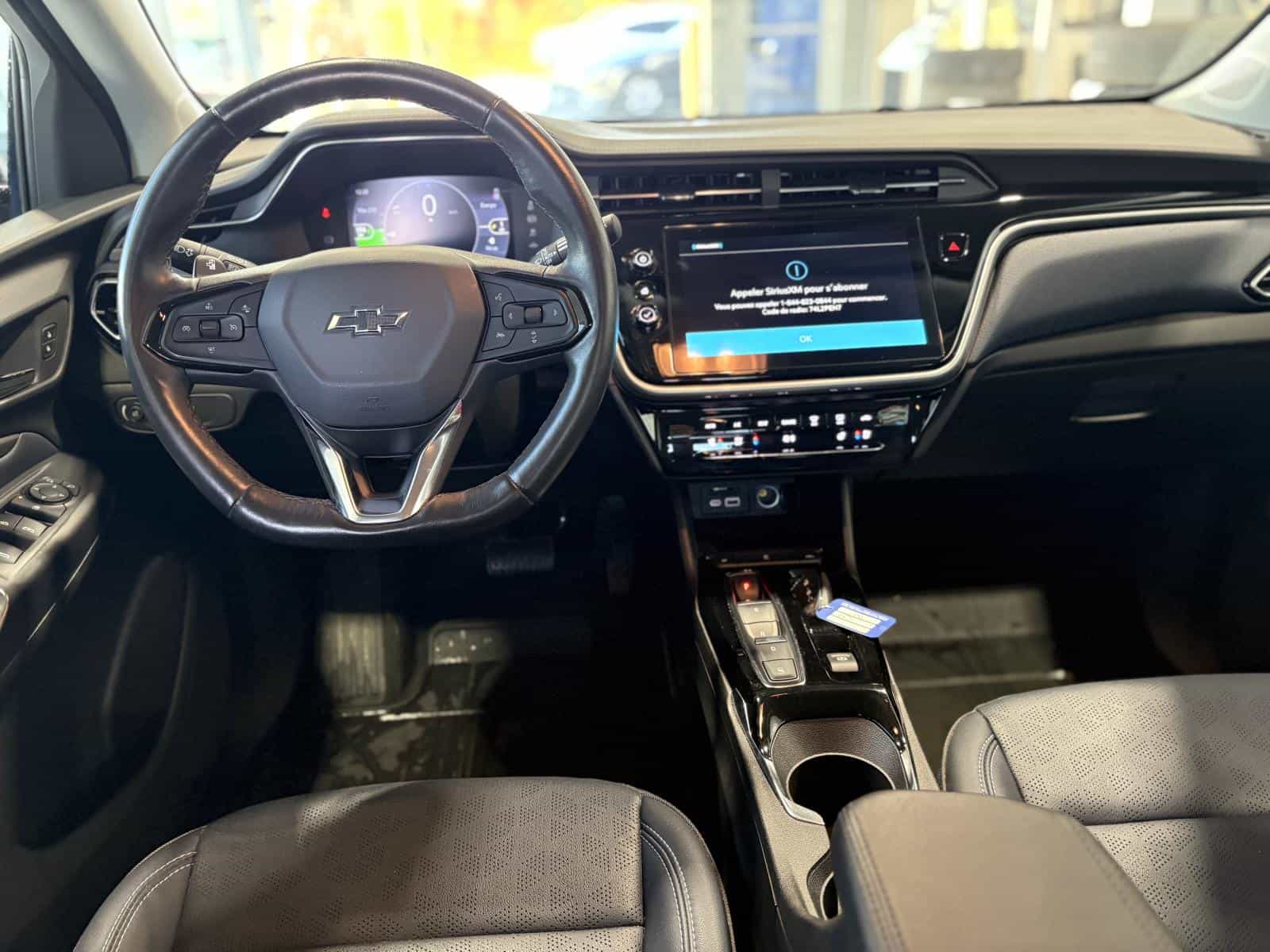 2023 Chevrolet Bolt EUV Premier - Image 12