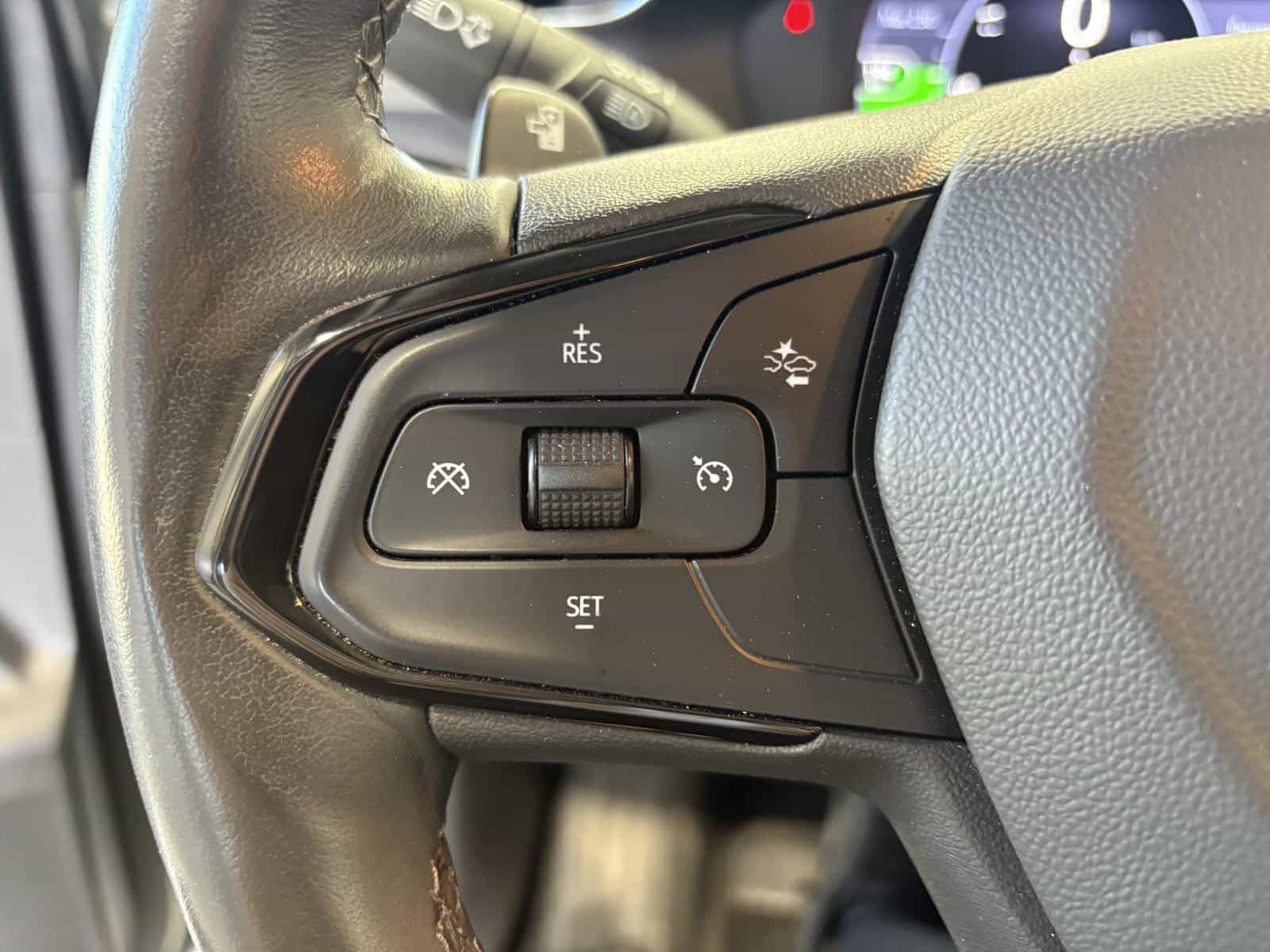 2023 Chevrolet Bolt EUV Premier - Image 17