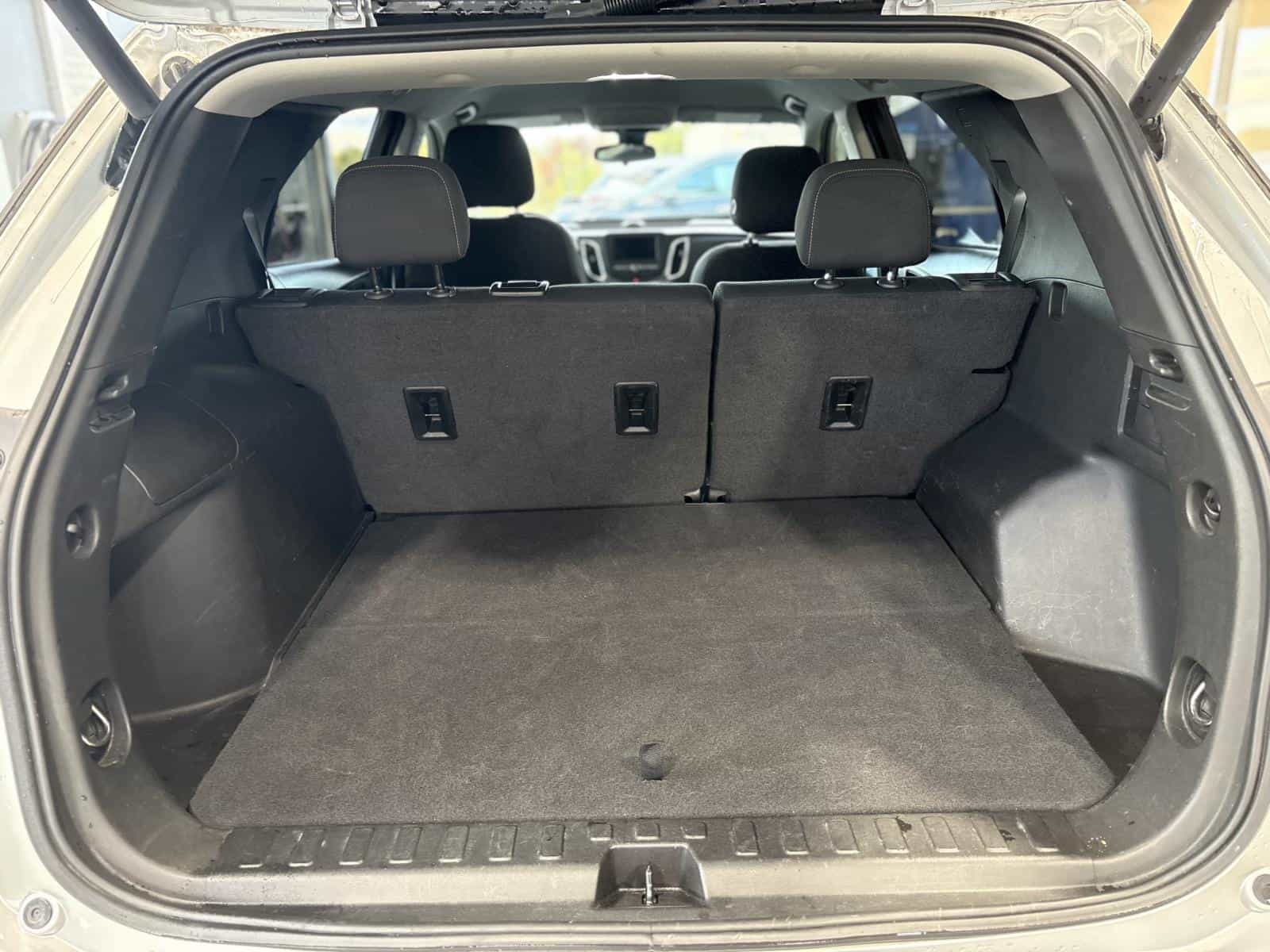 2021 Chevrolet Equinox LT - Image 25