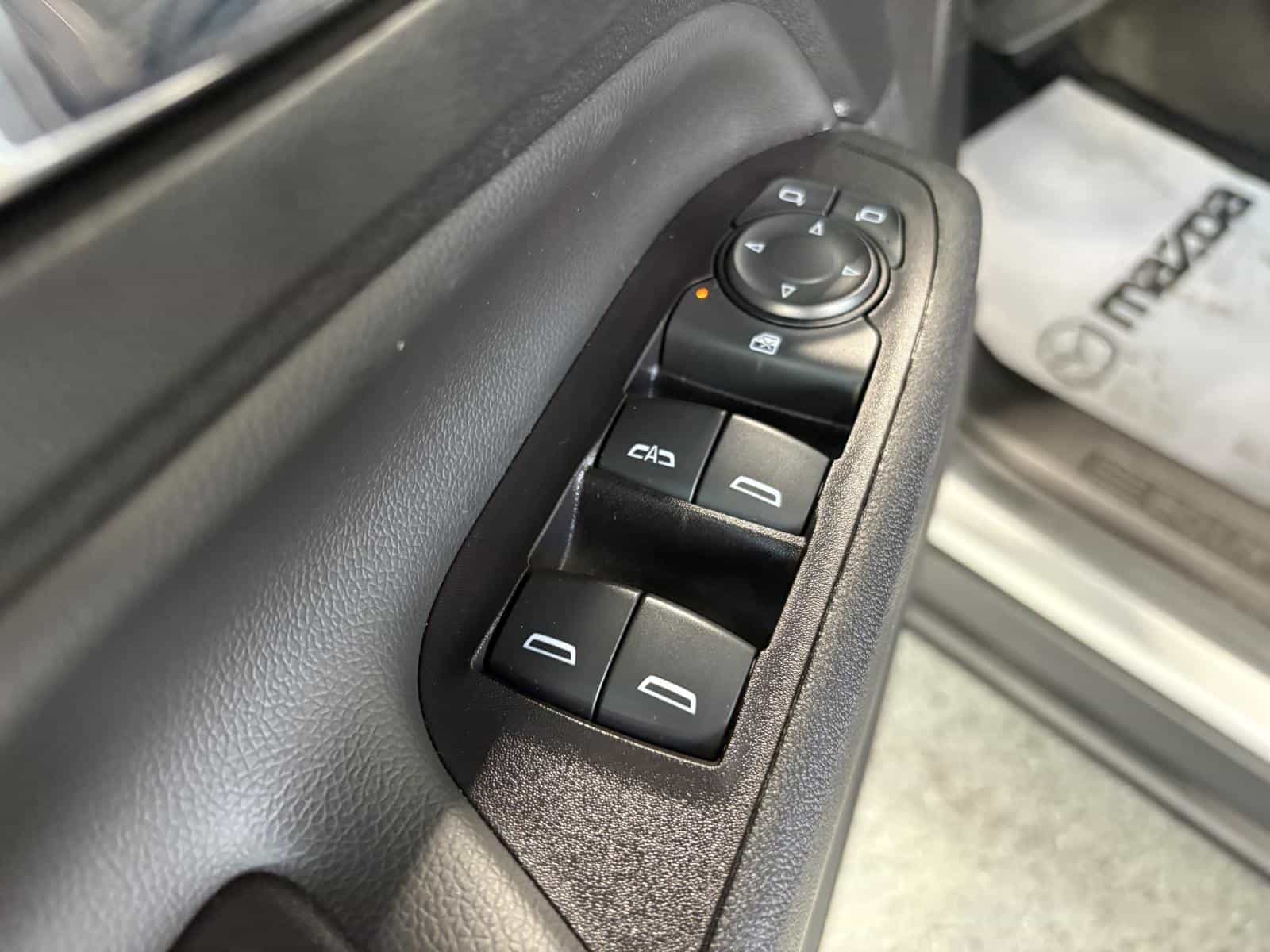 2021 Chevrolet Equinox LT - Image 15