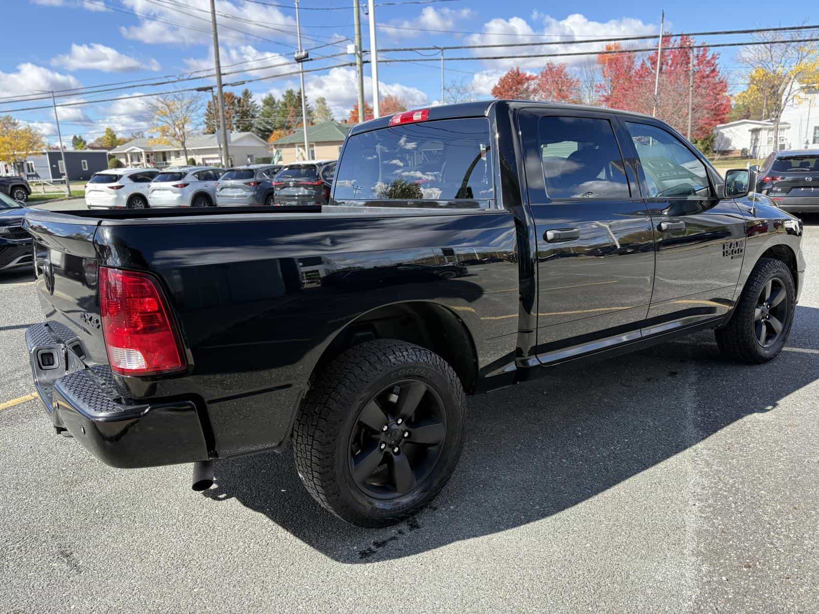 2022 RAM 1500 Classic SLT - Image 5