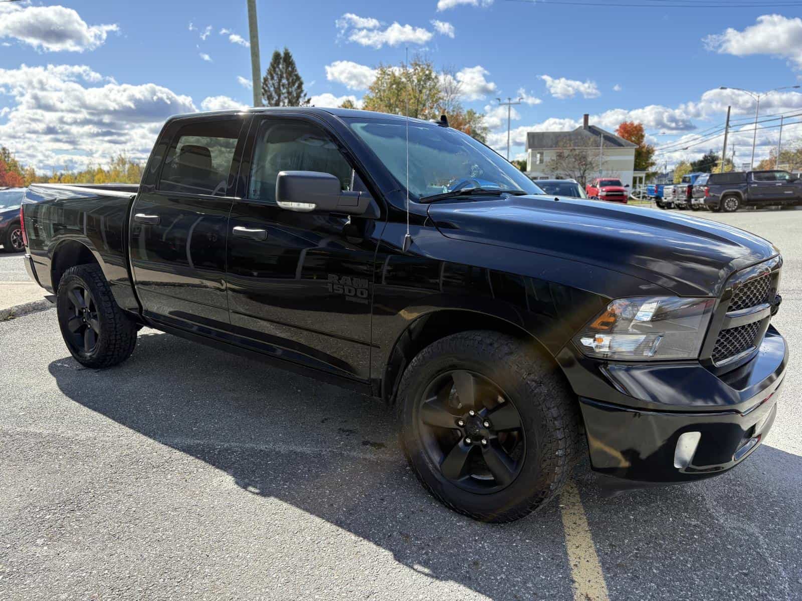 2022 RAM 1500 Classic SLT - Image 6