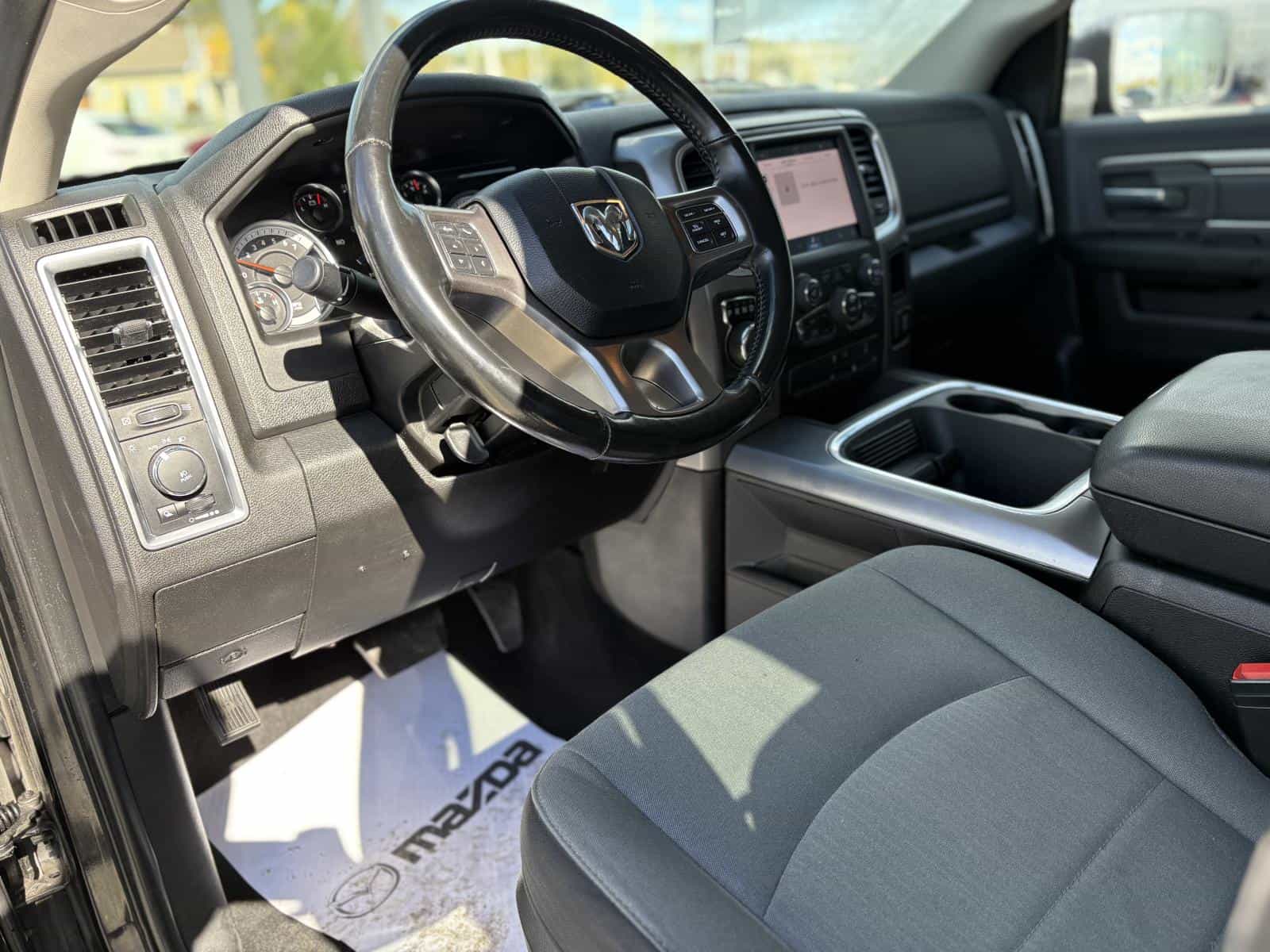 2022 RAM 1500 Classic SLT - Image 10