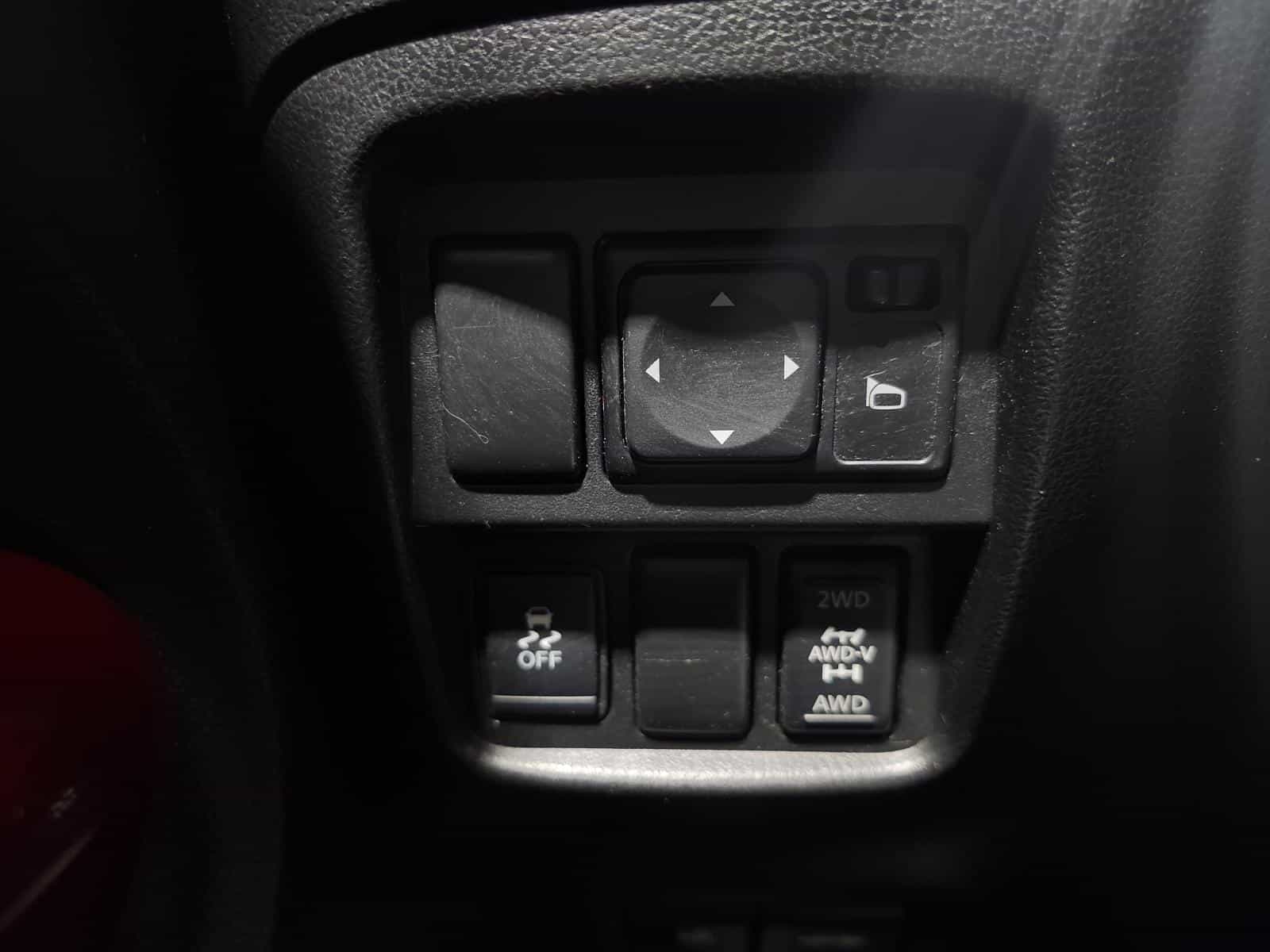 Image 14 Nissan Juke SV 2015