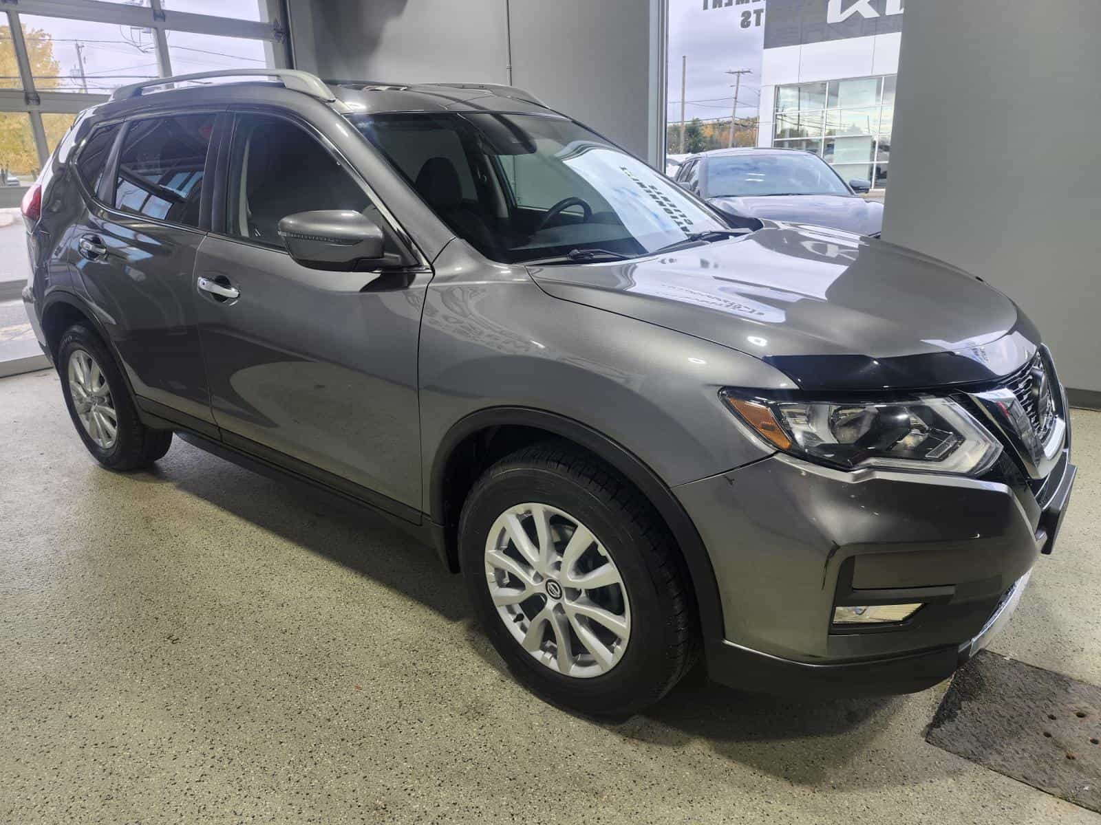 Image 6 Nissan Rogue SV 2020