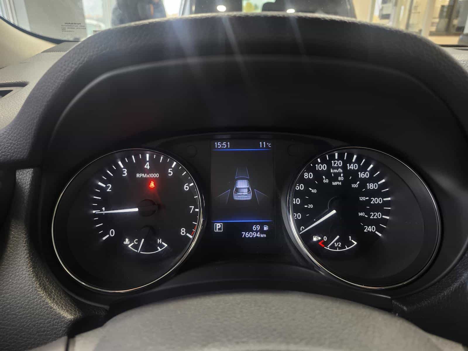 2020 Nissan Rogue SV - Image 17