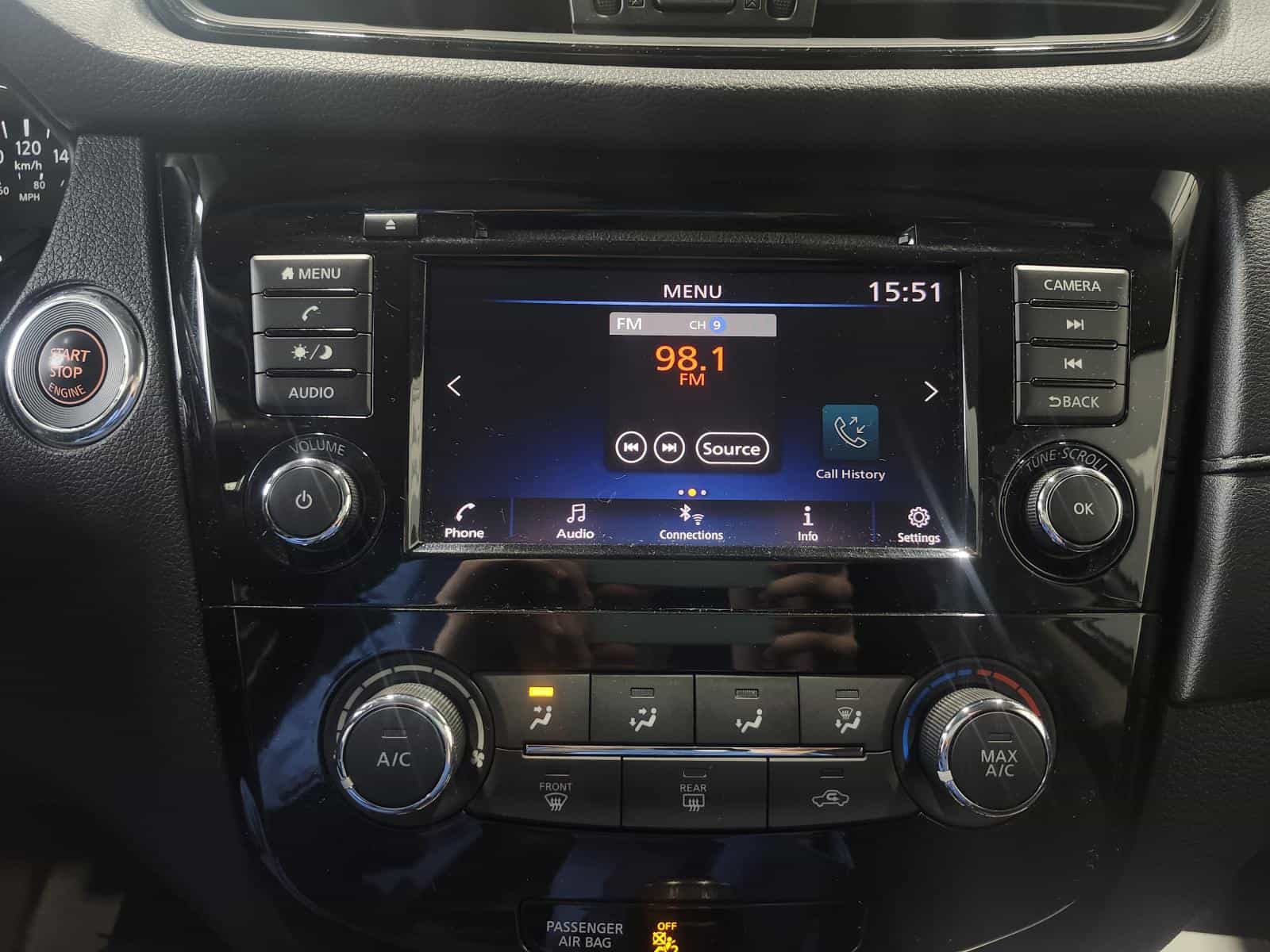 2020 Nissan Rogue SV - Image 18