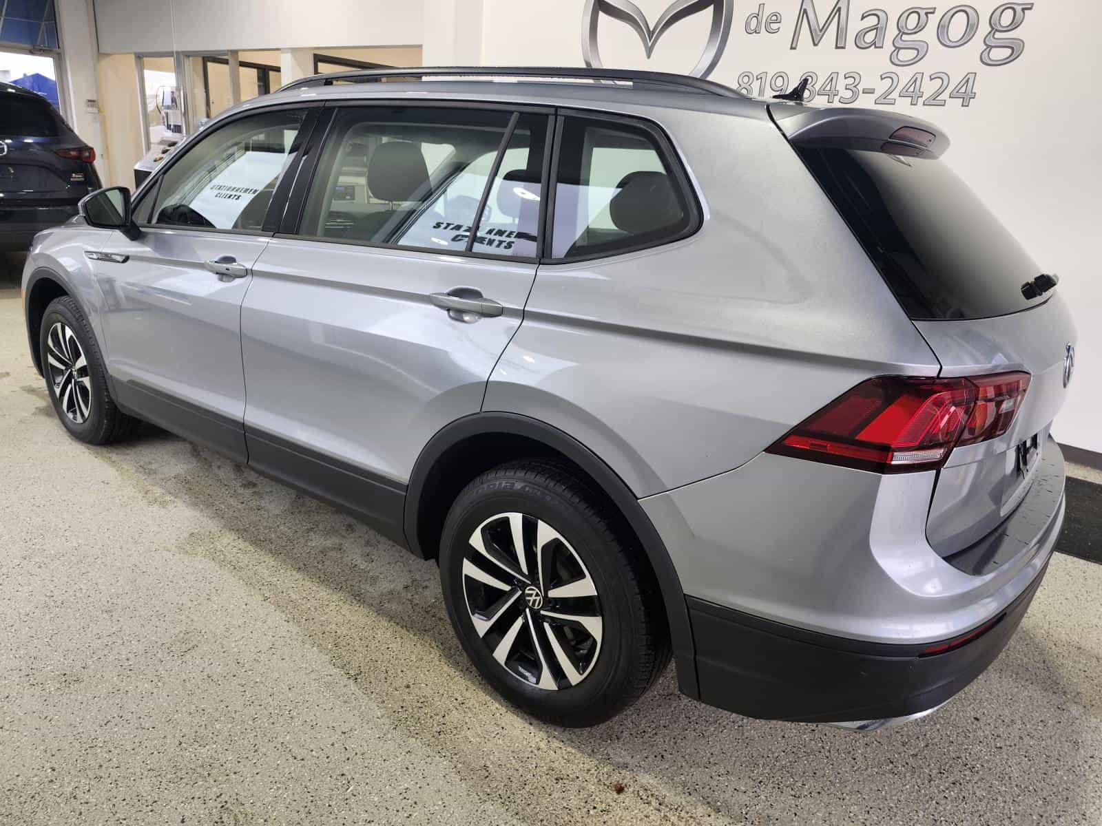 2024 Volkswagen Tiguan Trendline - Image 3