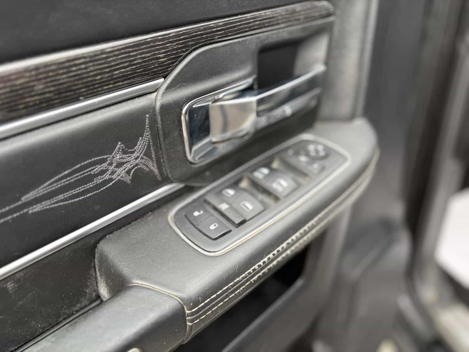 2018 RAM 3500 Laramie Longhorn - Image 15