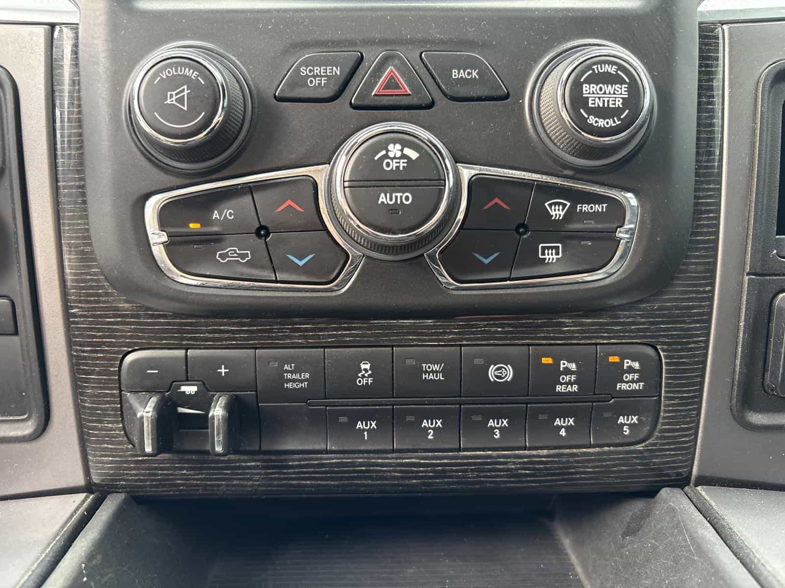 Image 25 RAM 3500 Laramie Longhorn 2018