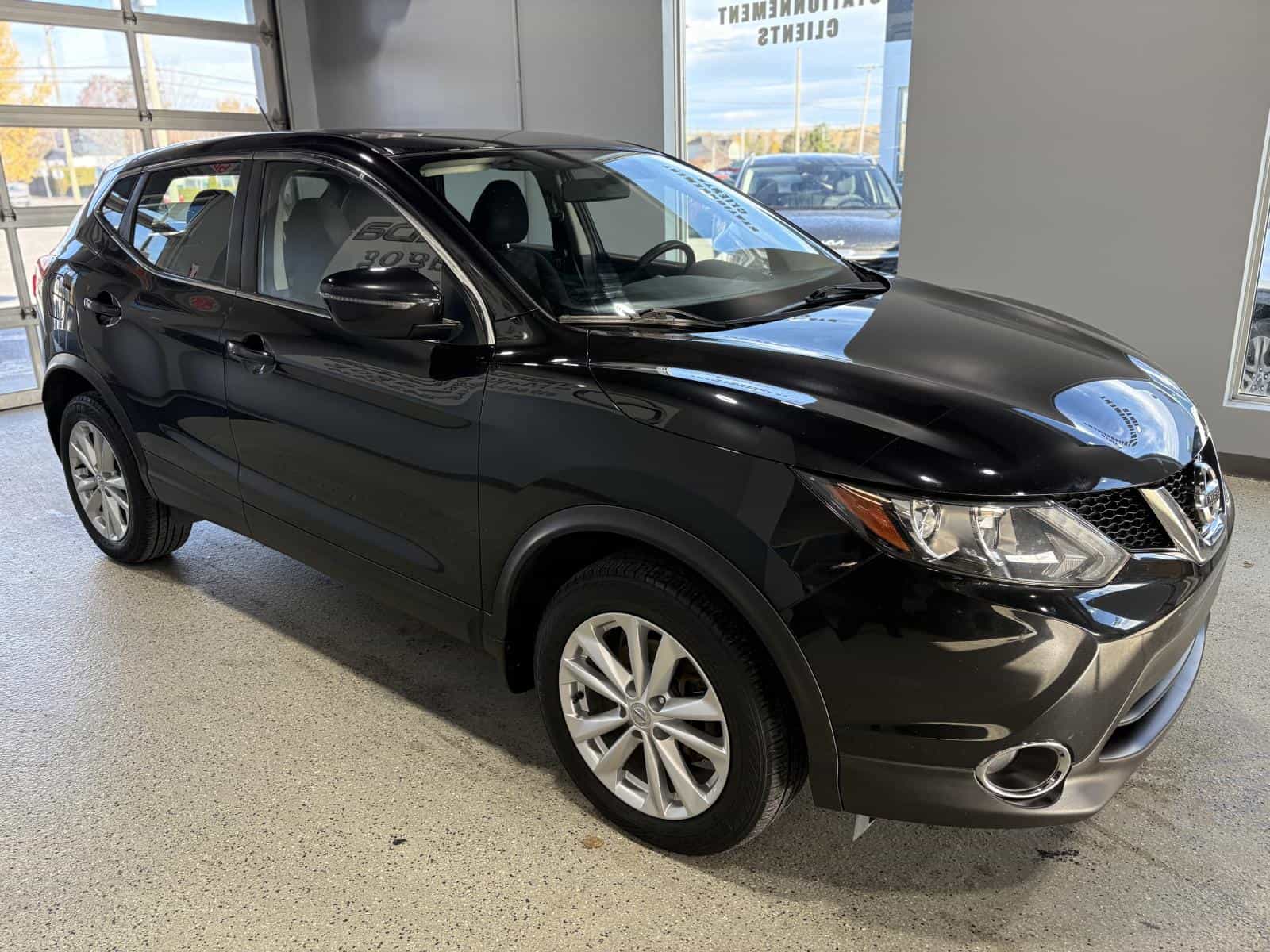 2017 Nissan Qashqai SV - Image 6