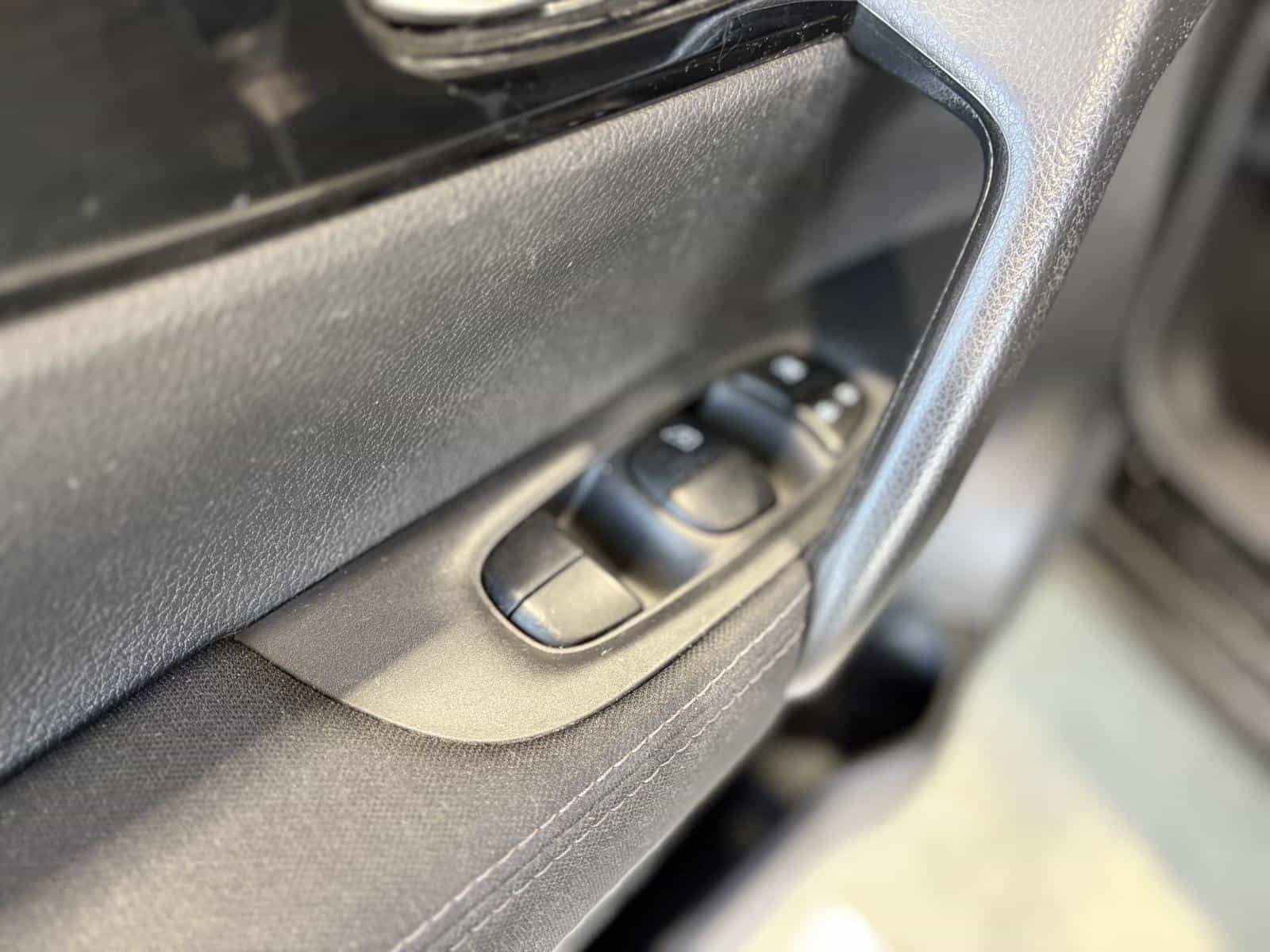 Image 13 Nissan Qashqai SV 2017