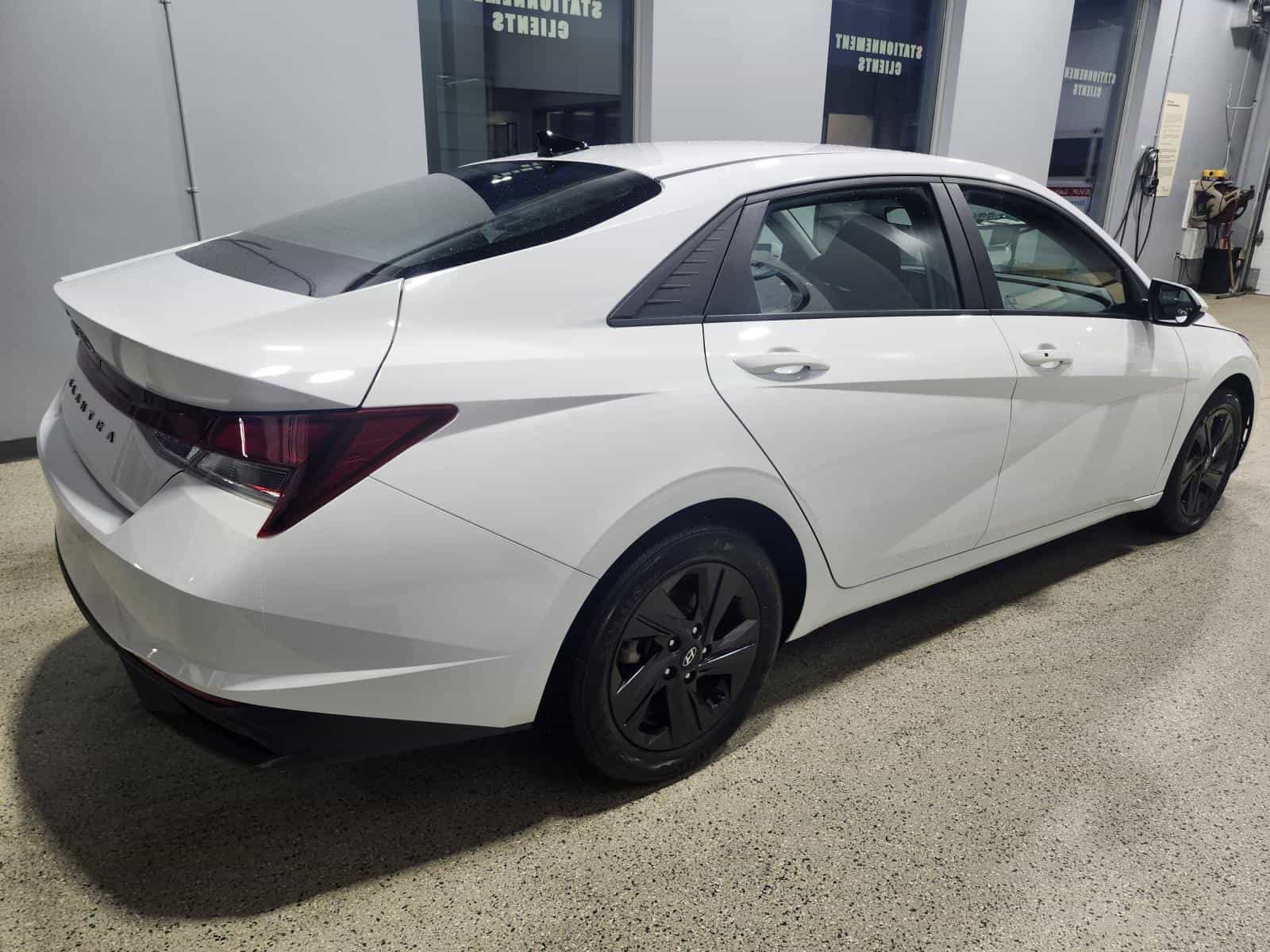 Image 5 Hyundai Elantra Preferred 2022