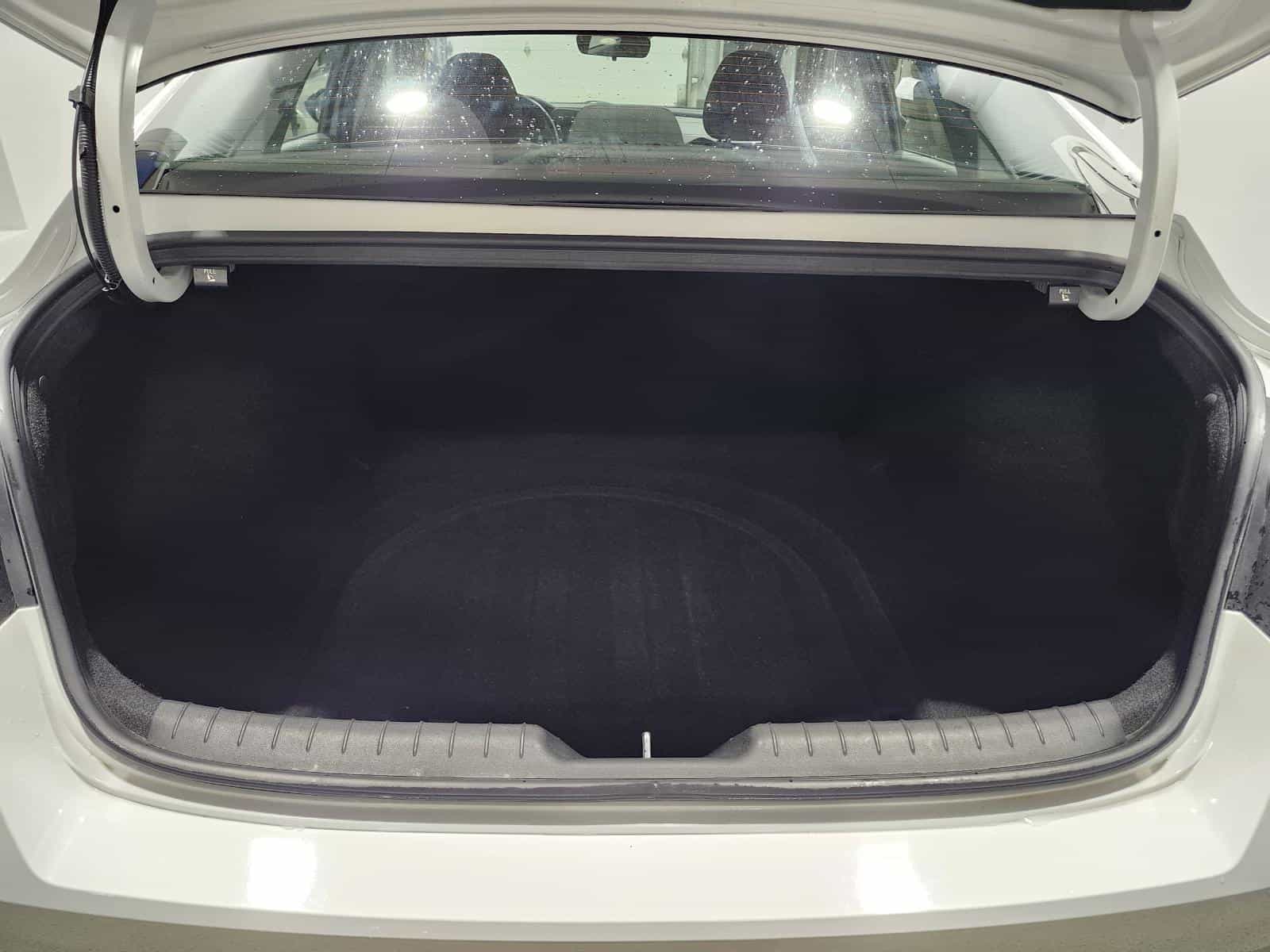 Image 24 Hyundai Elantra Preferred 2022