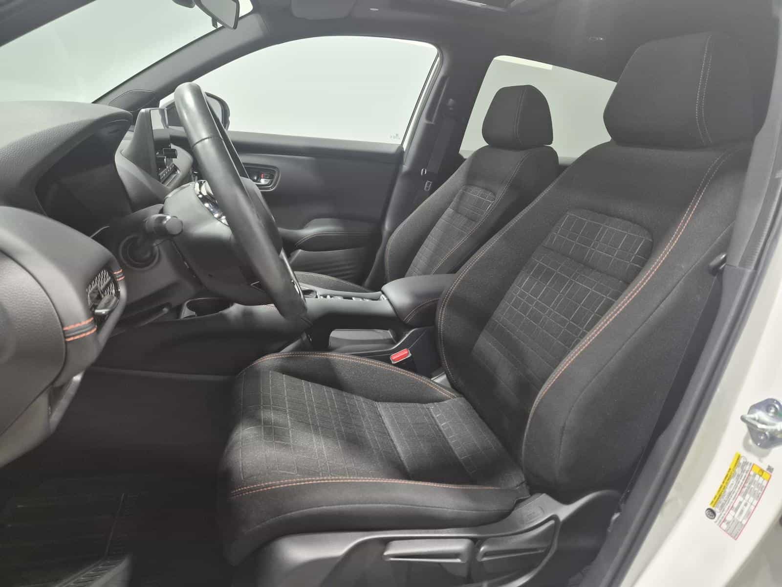 2024 Honda HR-V Sport-B - Image 12