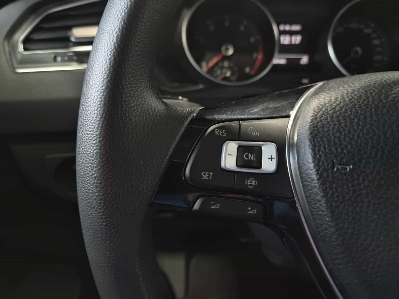 2020 Volkswagen Tiguan Trendline - Image 15