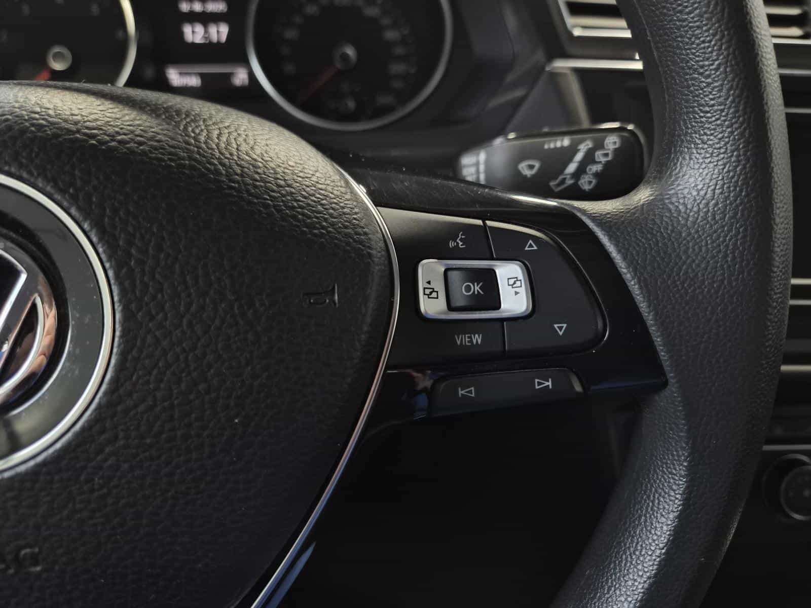 2020 Volkswagen Tiguan Trendline - Image 16