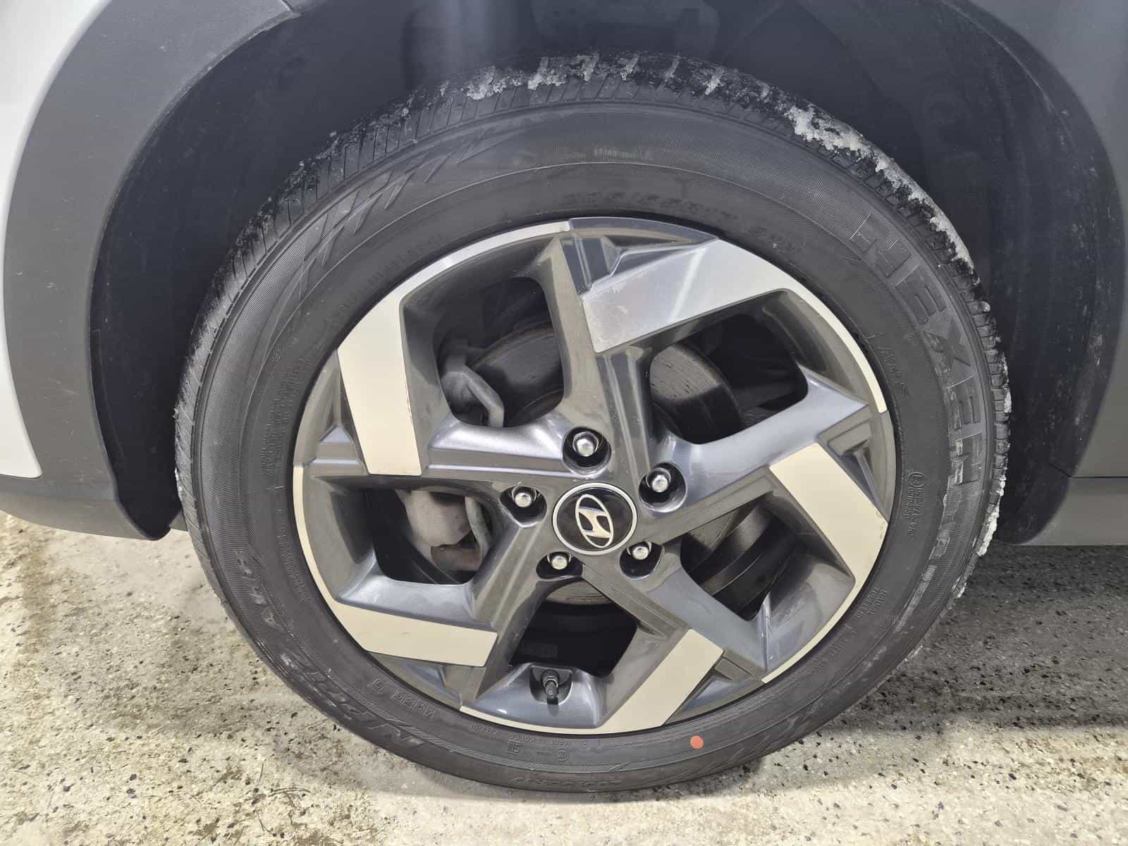 2020 Hyundai Venue Trend - Image 8