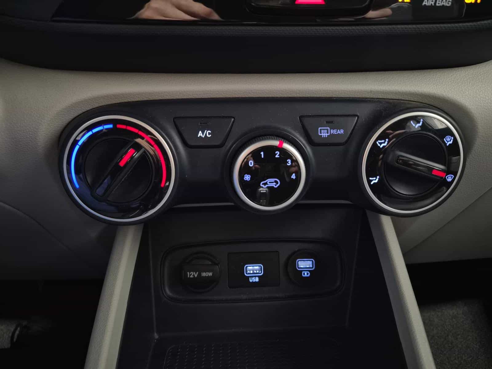 2020 Hyundai Venue Trend - Image 19