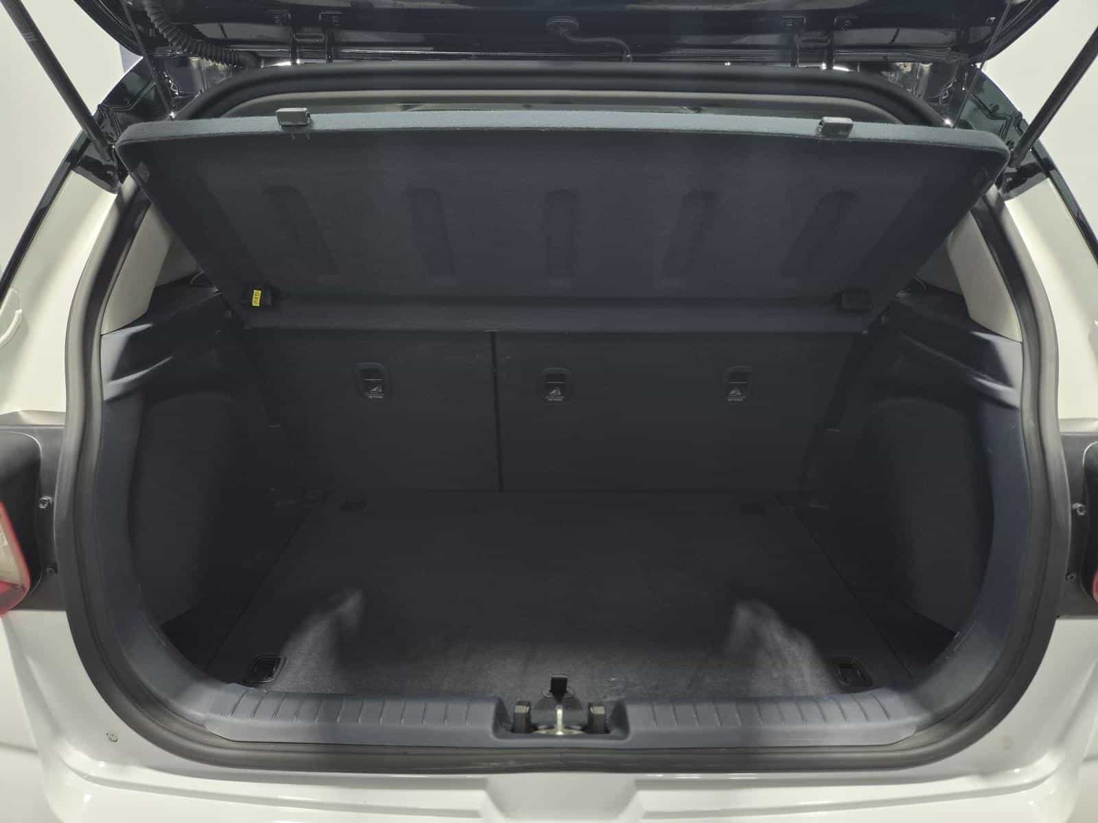 2020 Hyundai Venue Trend - Image 23