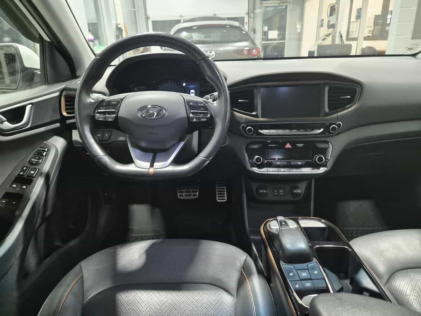 2019 Hyundai Ioniq Limited - Image 12