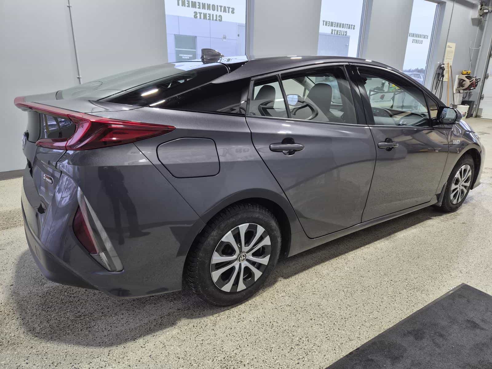 2020 Toyota Prius Prime Base - Image 5