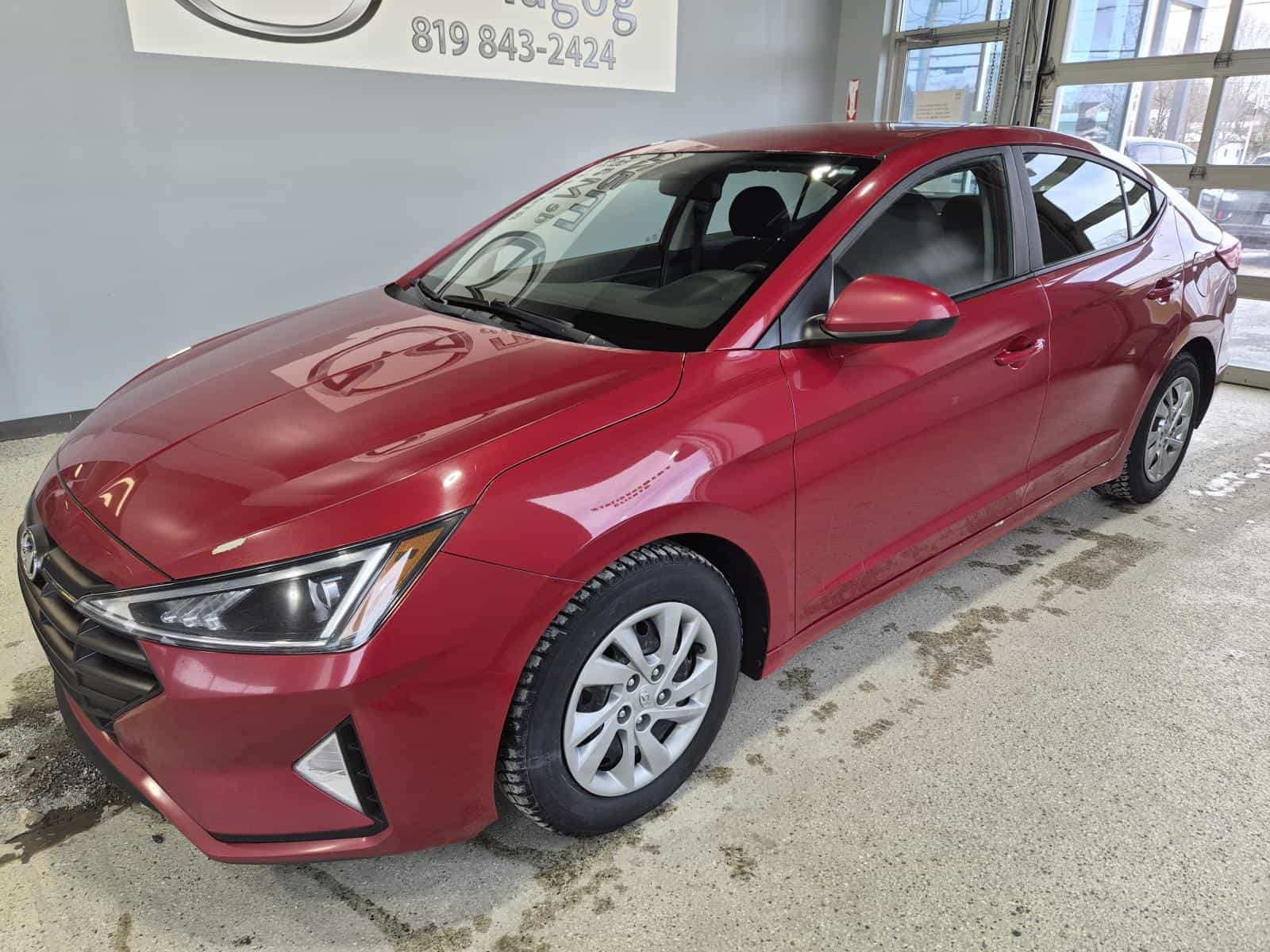 Image 2 Hyundai Elantra Essential 2019