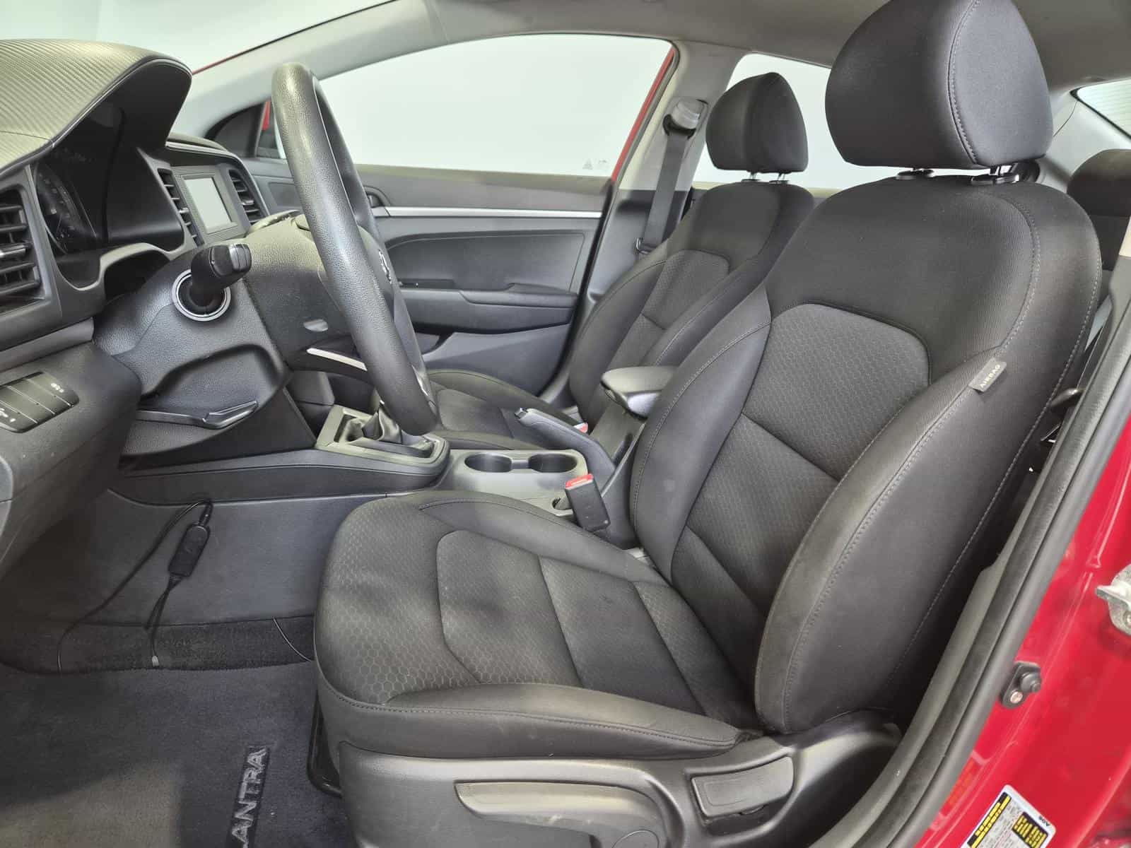 Image 11 Hyundai Elantra Essential 2019