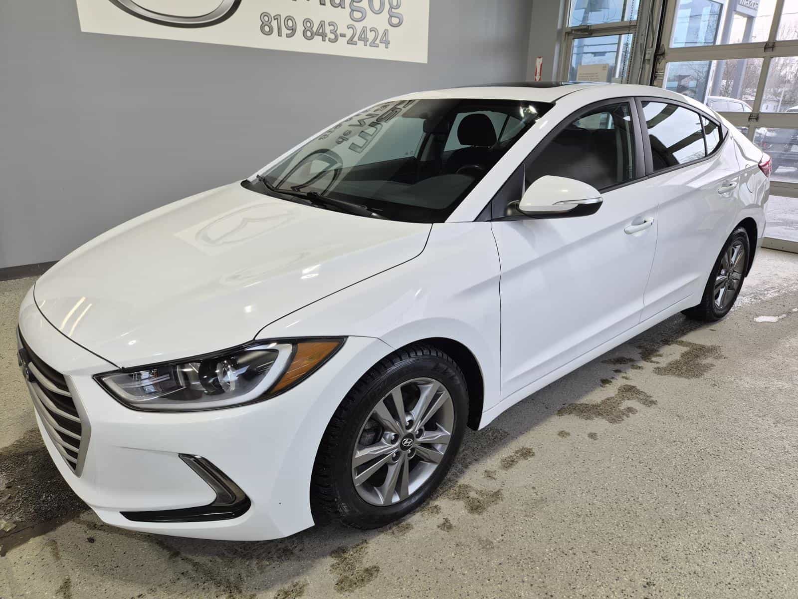 Image 2 Hyundai Elantra GLS 2018