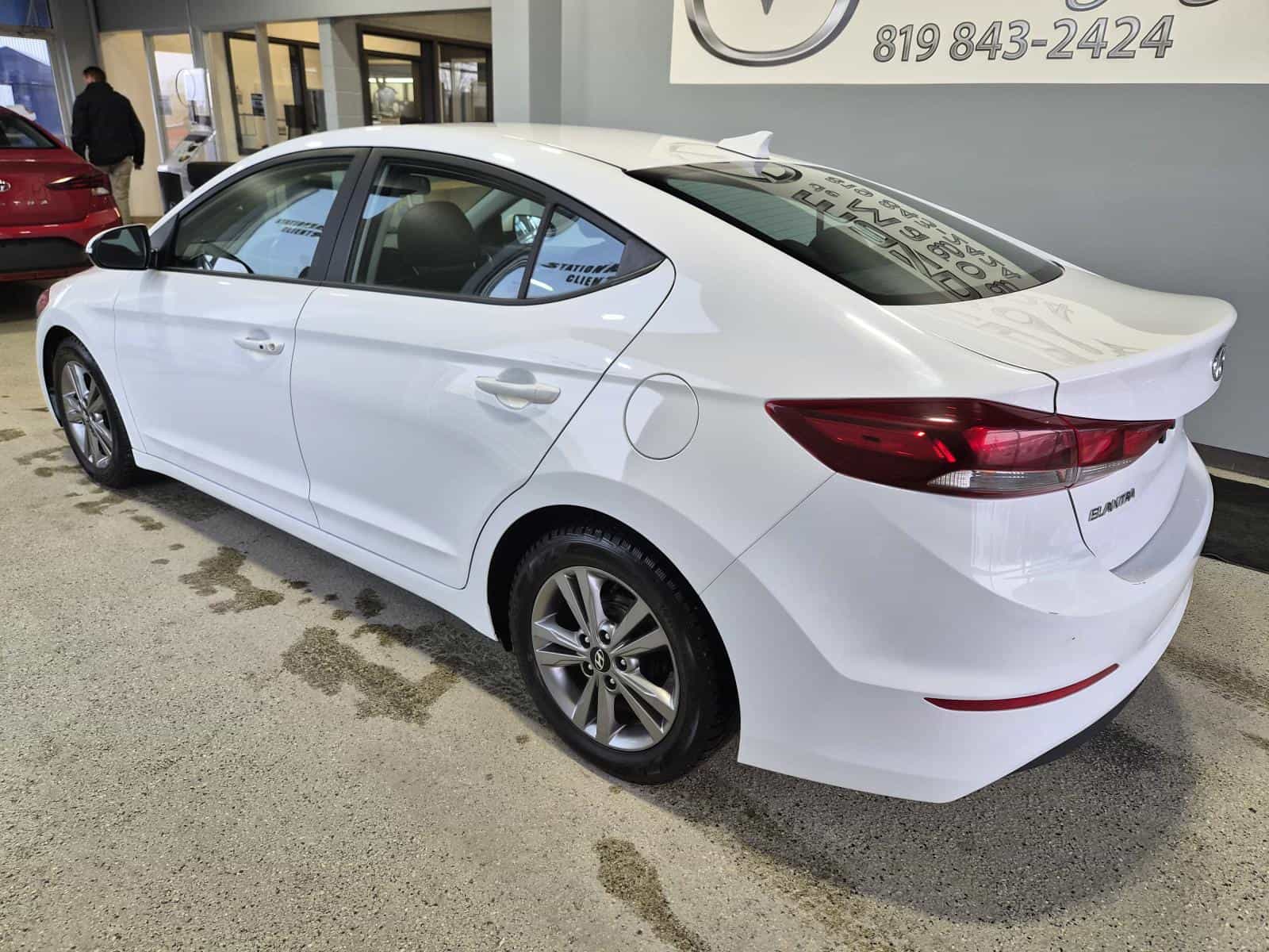 2018 Hyundai Elantra GLS - Image 3