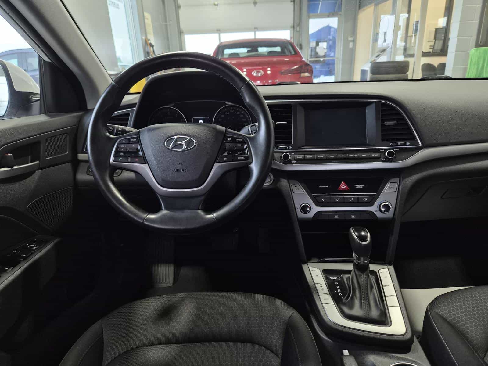 Image 11 Hyundai Elantra GLS 2018