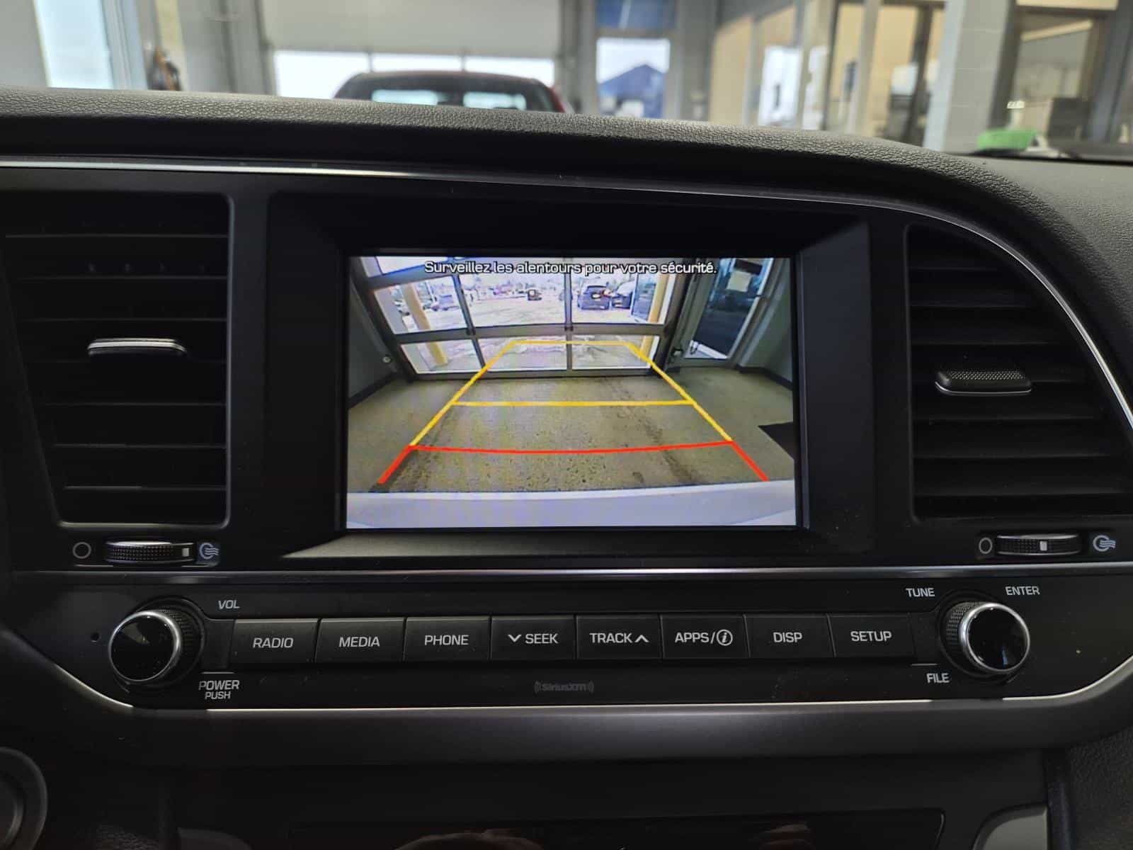 2018 Hyundai Elantra GLS - Image 20