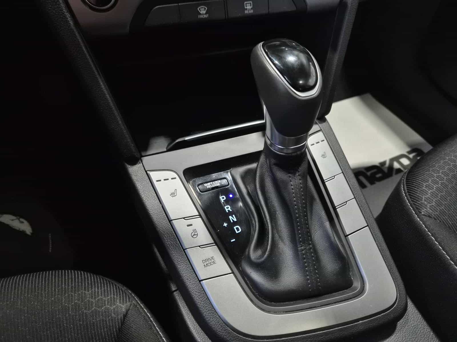 Image 22 Hyundai Elantra GLS 2018