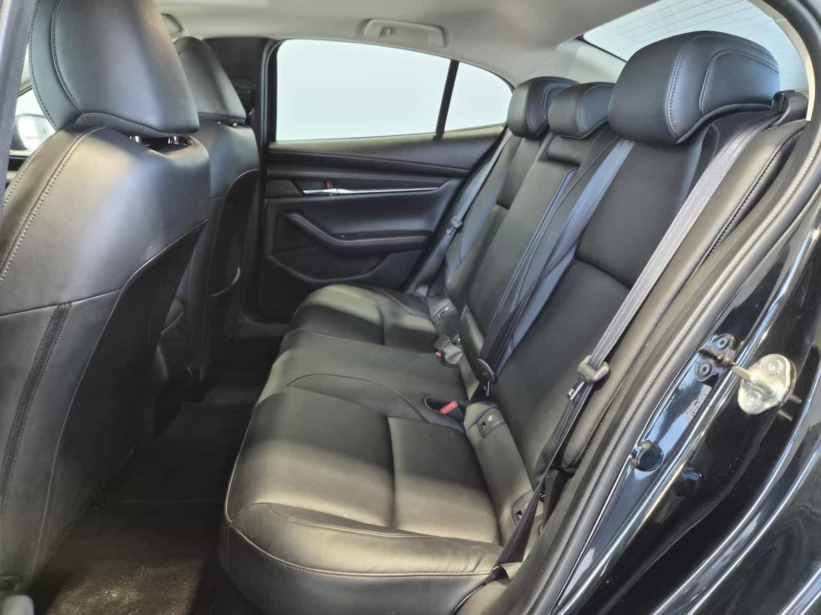 Image 23 Mazda Mazda3 GS 2019