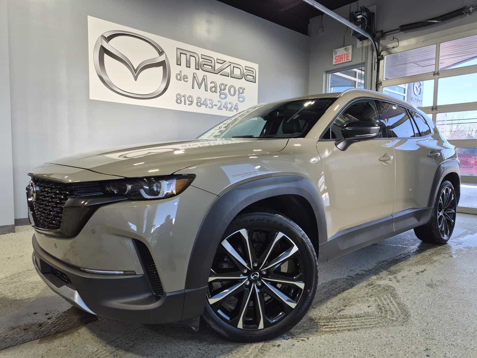 2024 Mazda CX-50 GT w/Turbo - Image 1