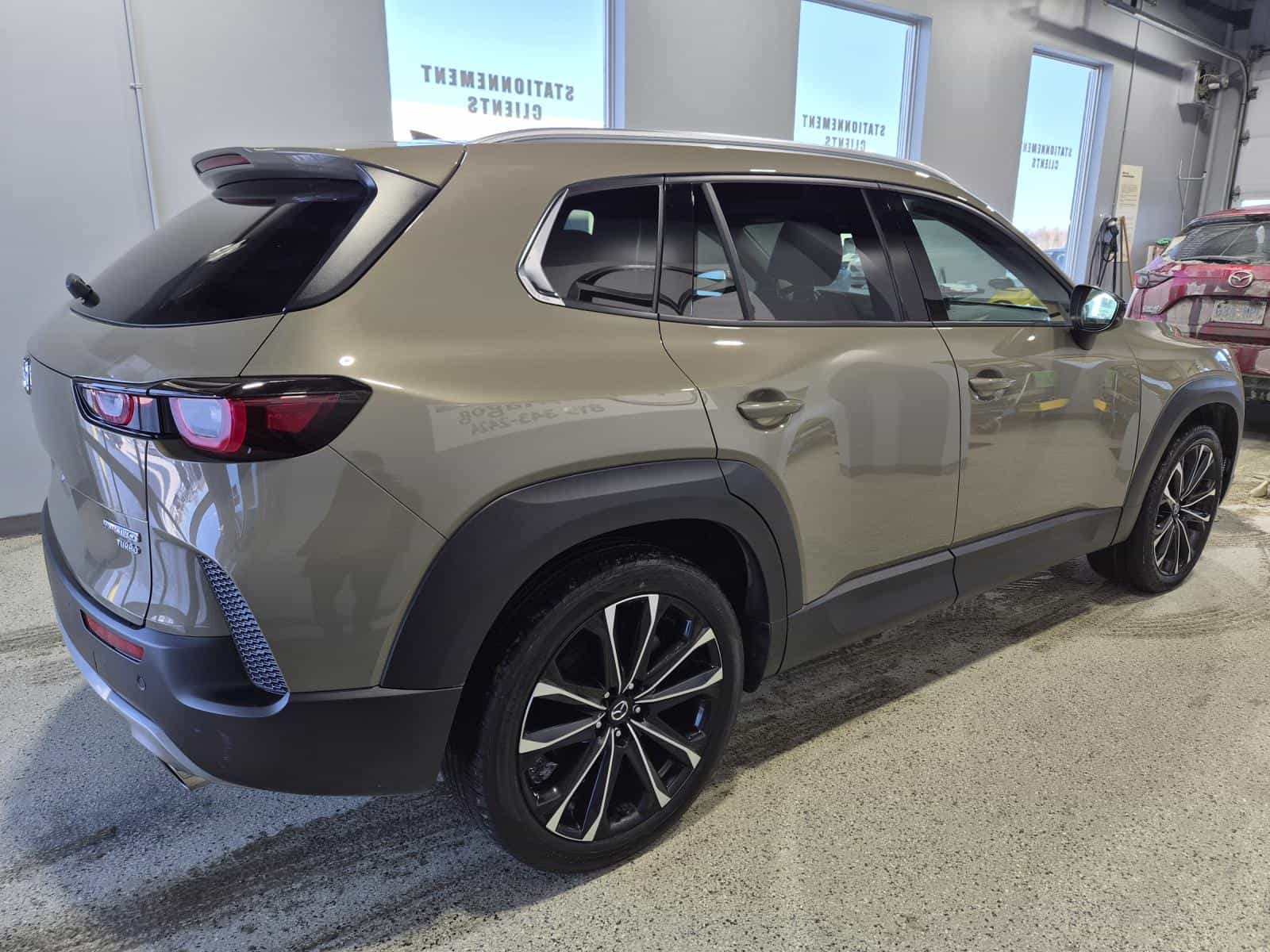 2024 Mazda CX-50 GT w/Turbo - Image 7