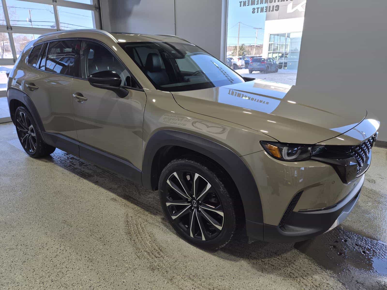 2024 Mazda CX-50 GT w/Turbo - Image 8