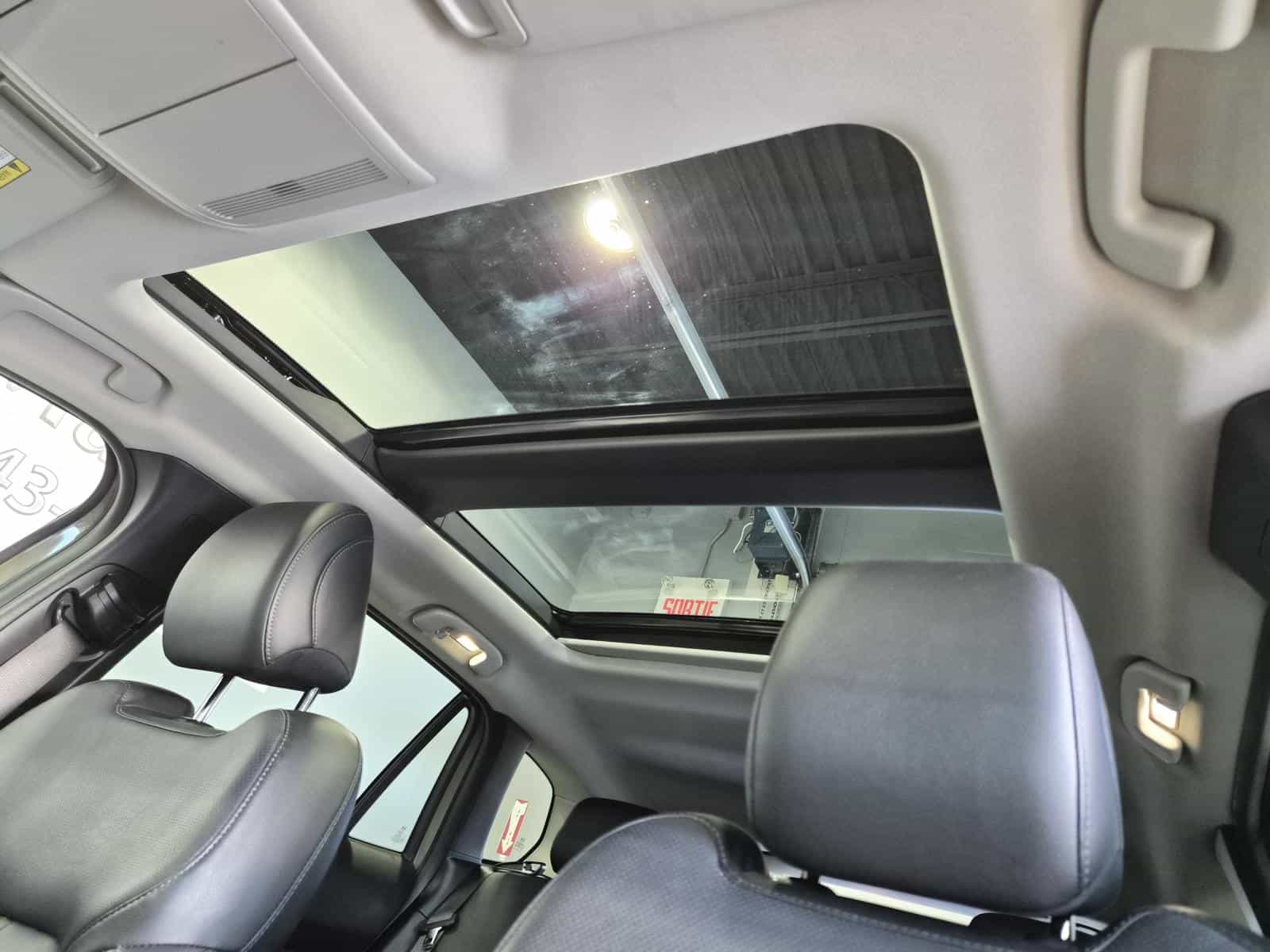 2024 Mazda CX-50 GT w/Turbo - Image 15