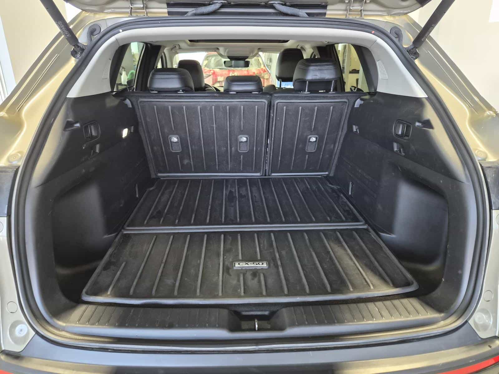 2024 Mazda CX-50 GT w/Turbo - Image 29