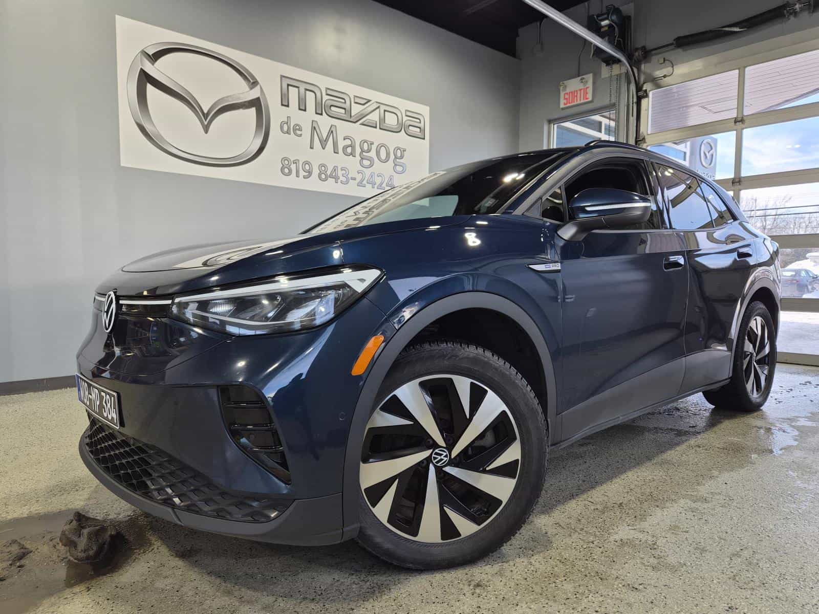 2023 Volkswagen ID.4 Pro - Image 1