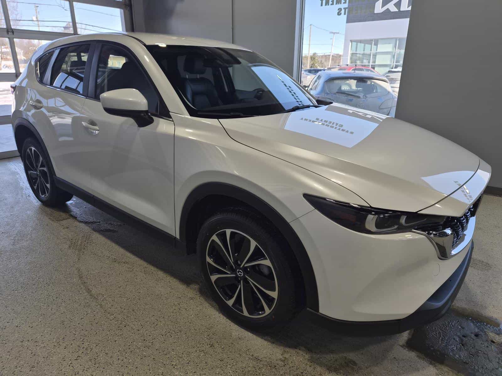 2025 Mazda CX-5 GS AWD - Image 6