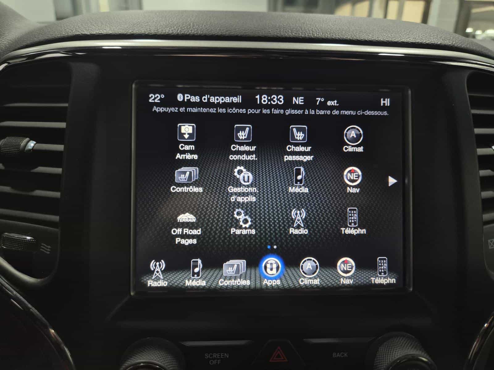 2017 Jeep Grand Cherokee Altitude - Image 19