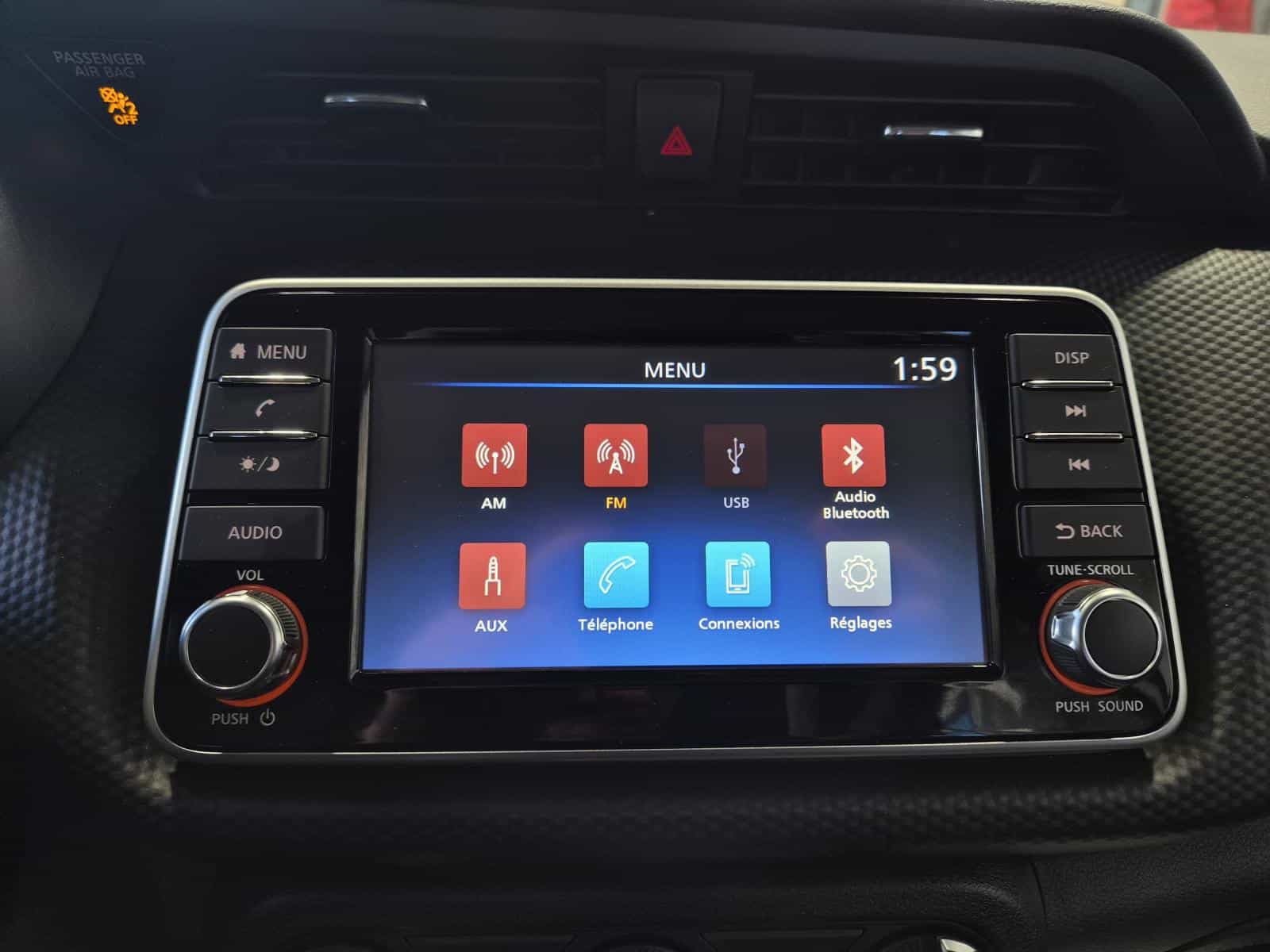 Image 18 Nissan Kicks S 2024