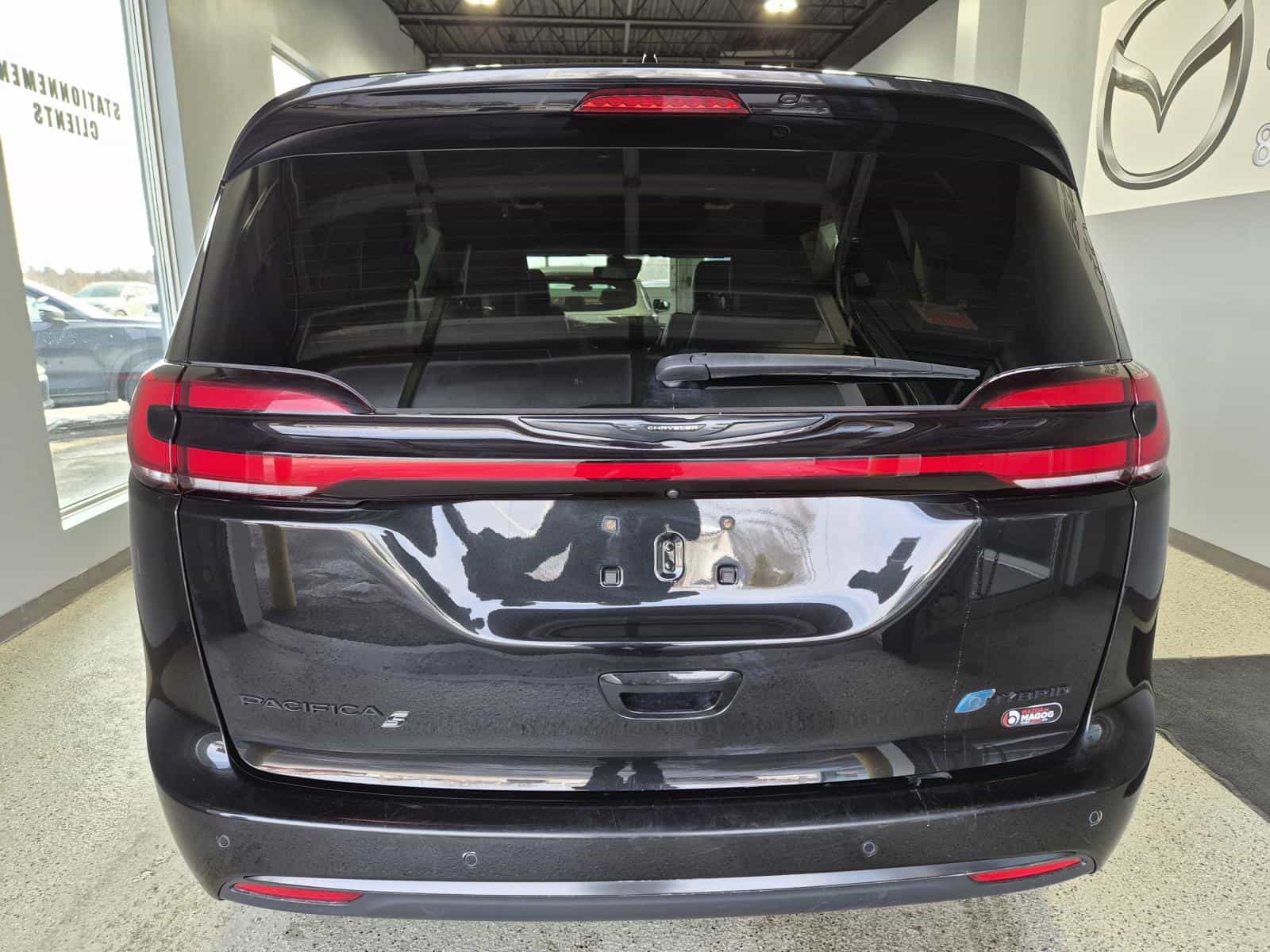 Image 4 Chrysler Pacifica Hybrid Touring L 2023